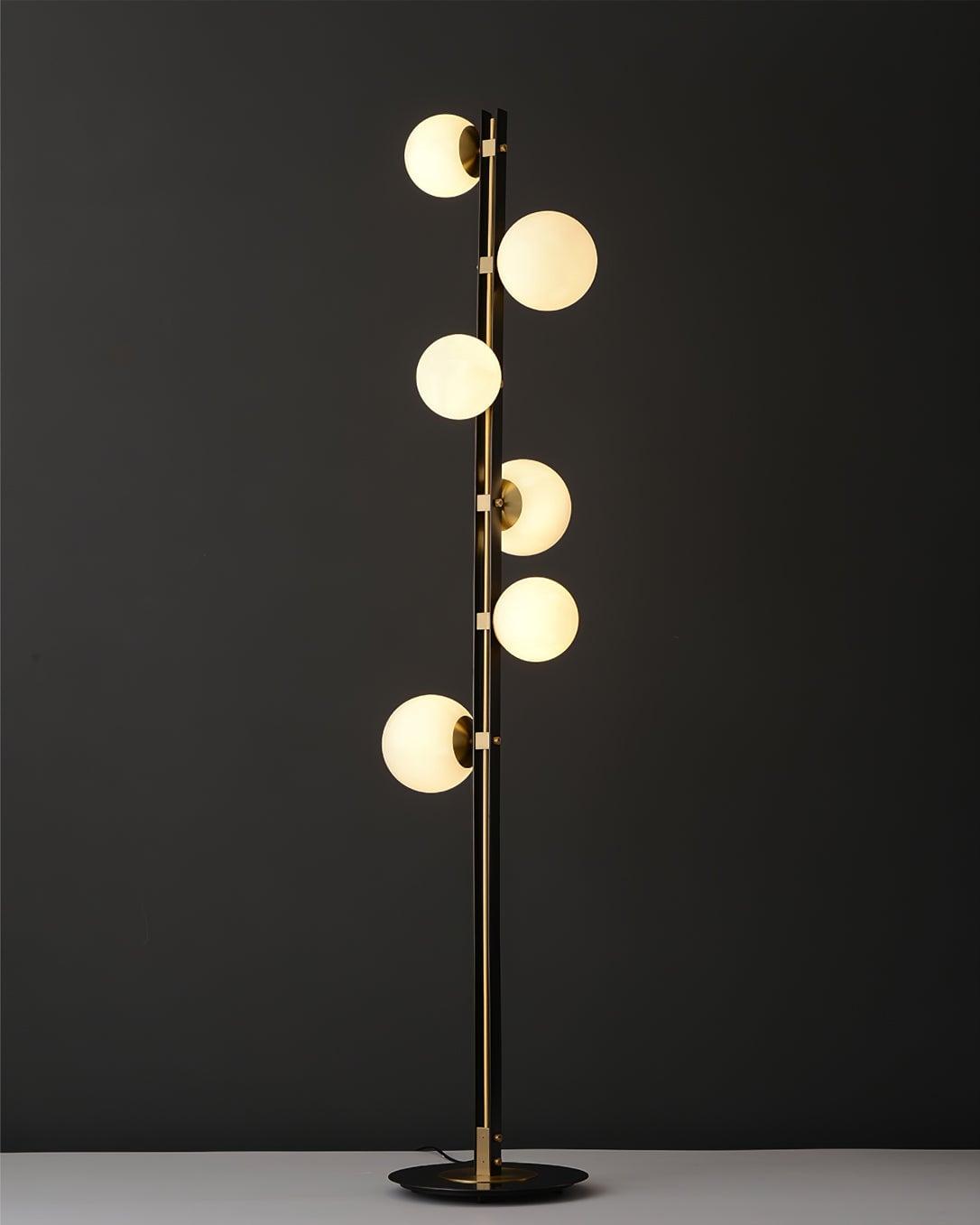 Planeta Floor Lamp - Lumpaz