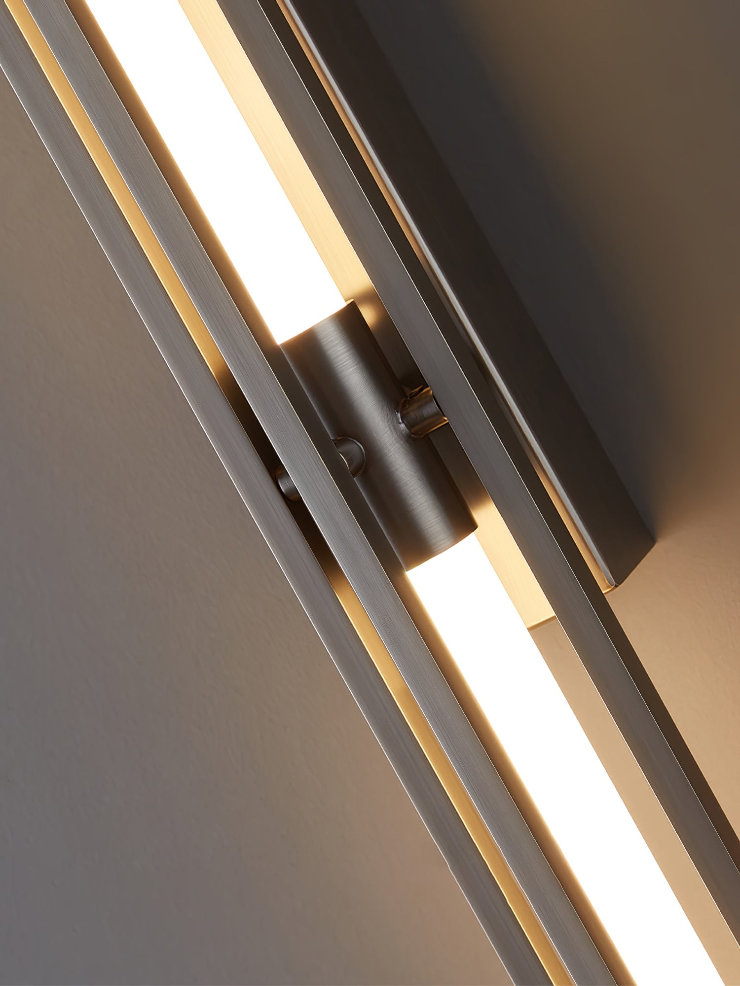 Brass Line Wall Lamp - Lumpaz