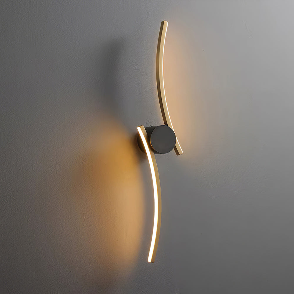 Curved Wall Lamp - Lumpaz
