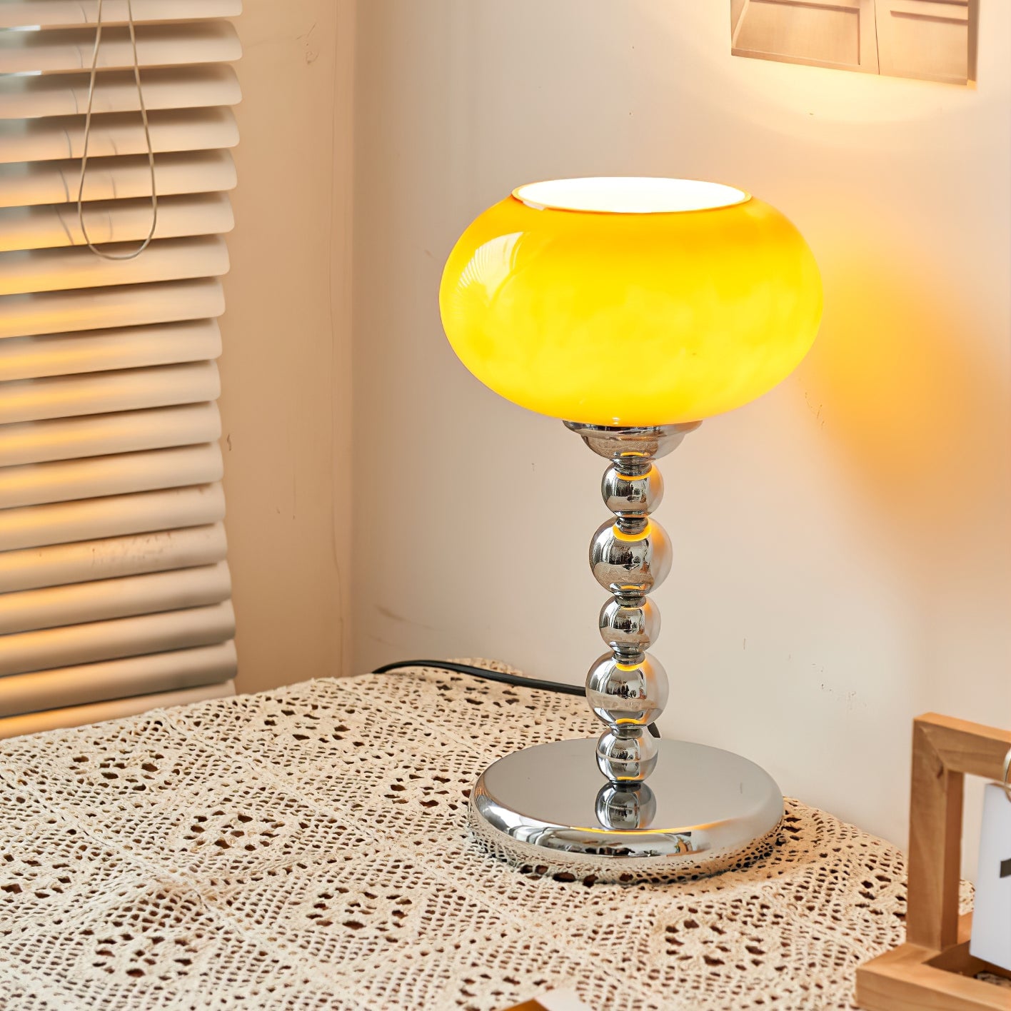 Clarksville Table Lamp - Lumpaz