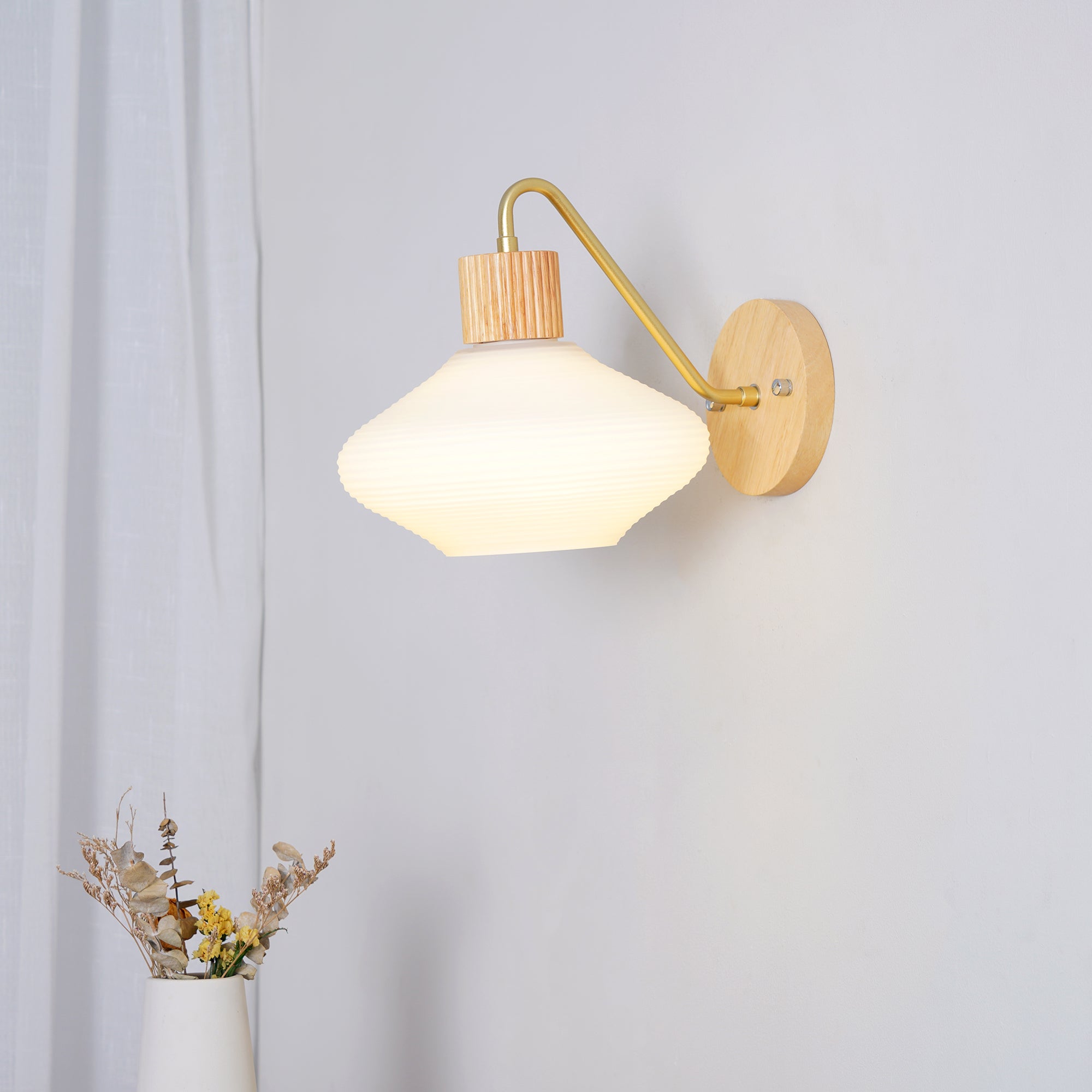 Wohlert Wall Lamp - Lumpaz