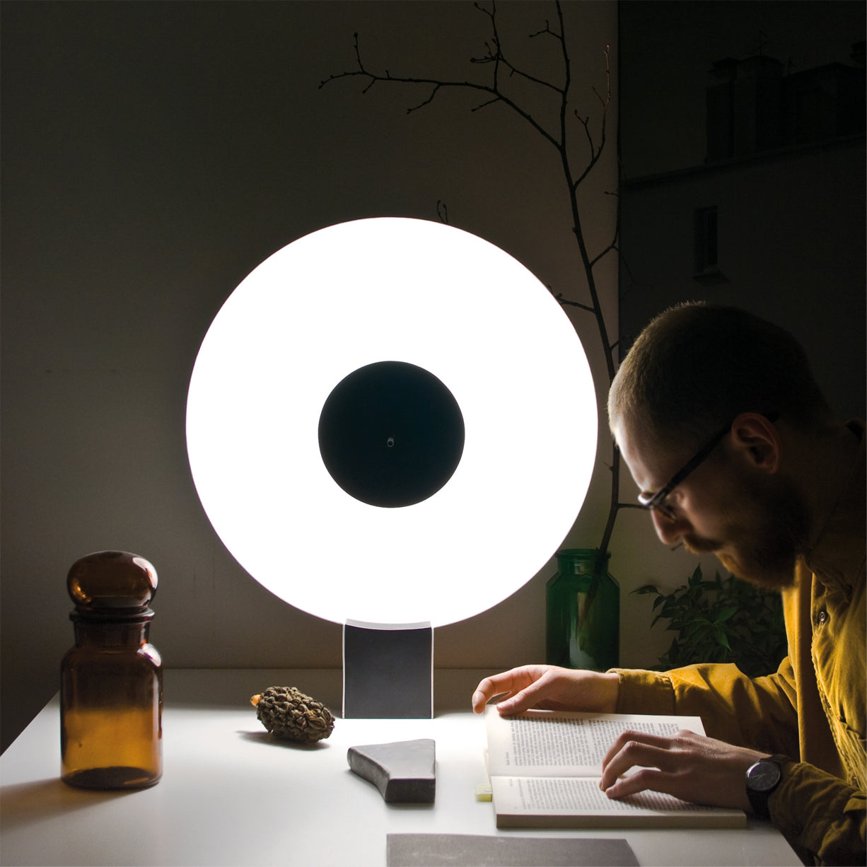 Round Flying Saucer Table Lamp - Lumpaz