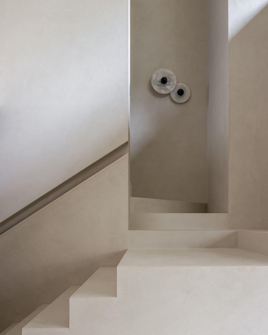 Round Alabaster Wall Lamp - Lumpaz