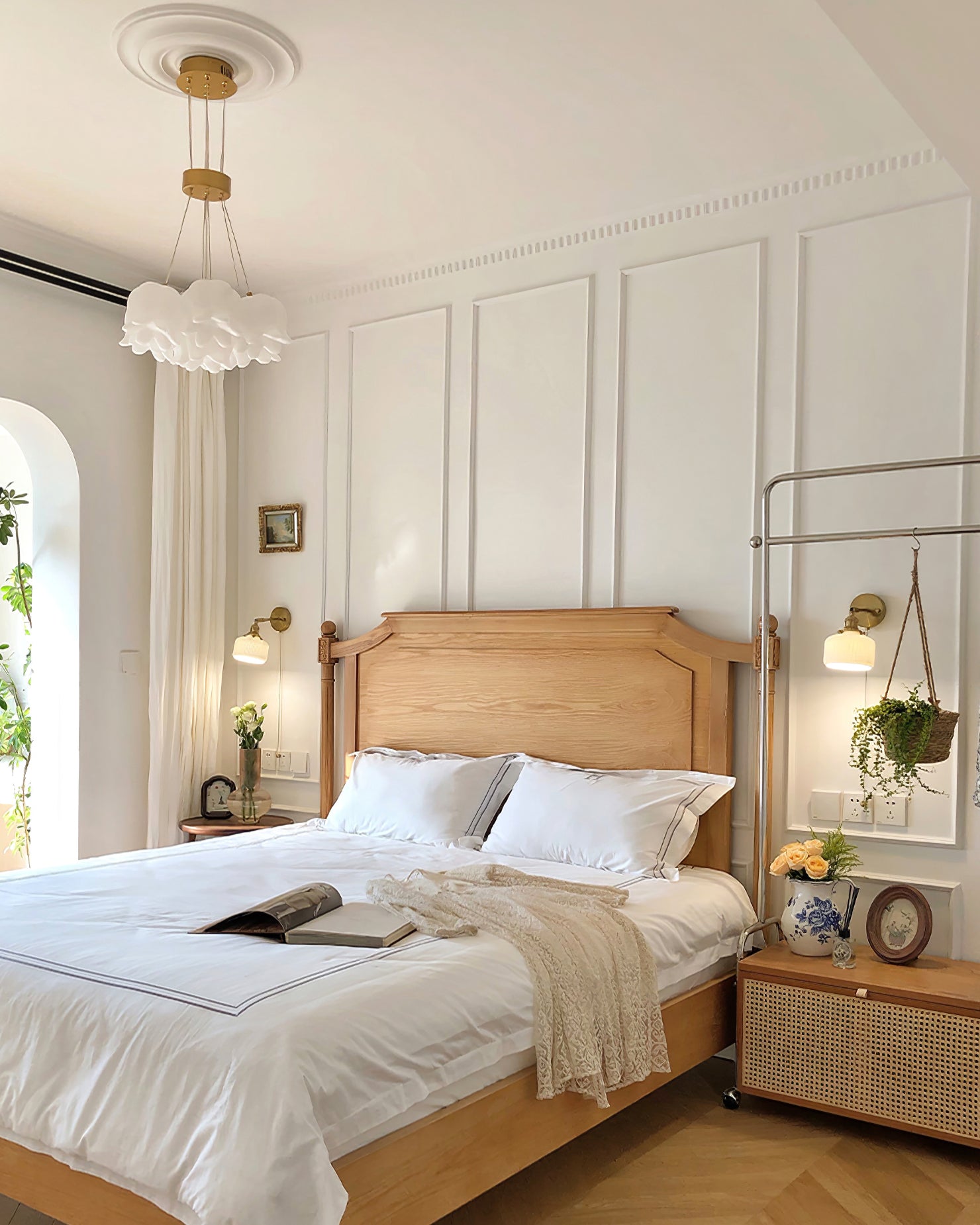 Lily Of The Valley Chandelier - Lumpaz