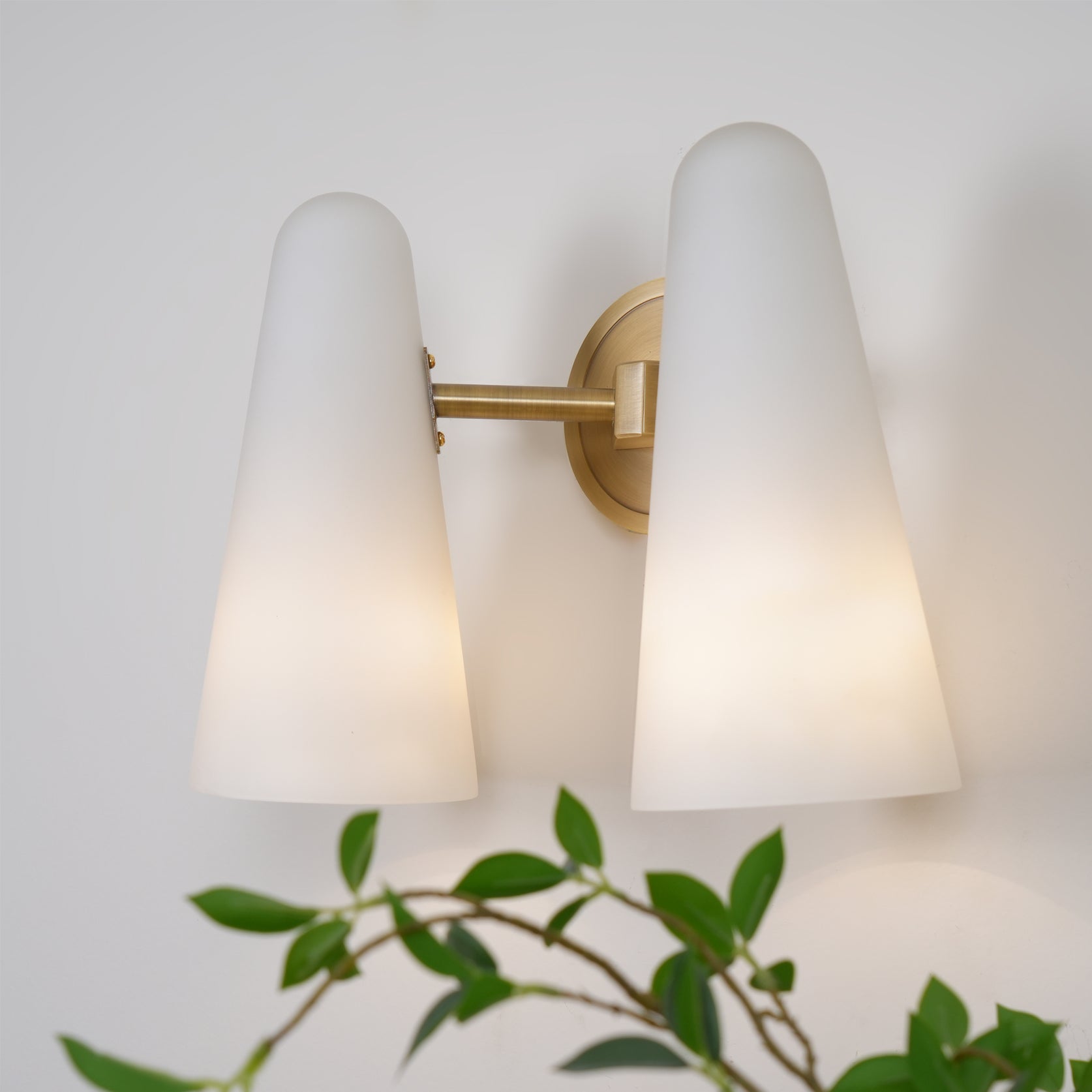 Montfaucon Wall Lamp - Lumpaz
