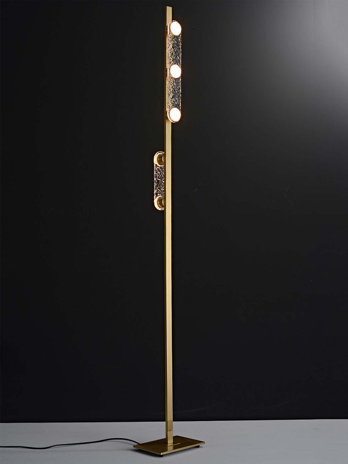 Sinclair Floor Lamp - Lumpaz
