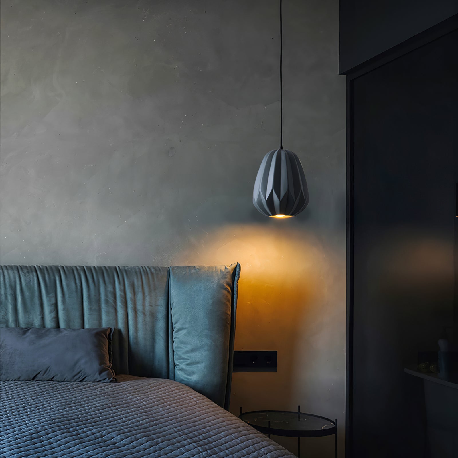 Papaya Resin Pendant Lamp - Lumpaz