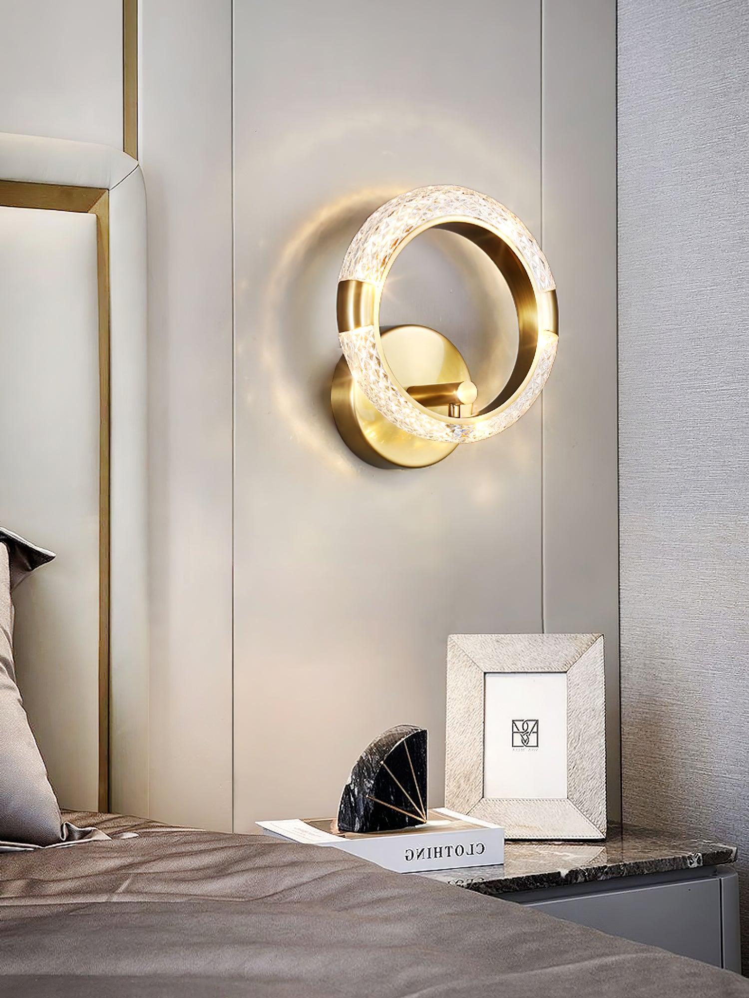 Crystal LED Round Wall Lamp - Lumpaz