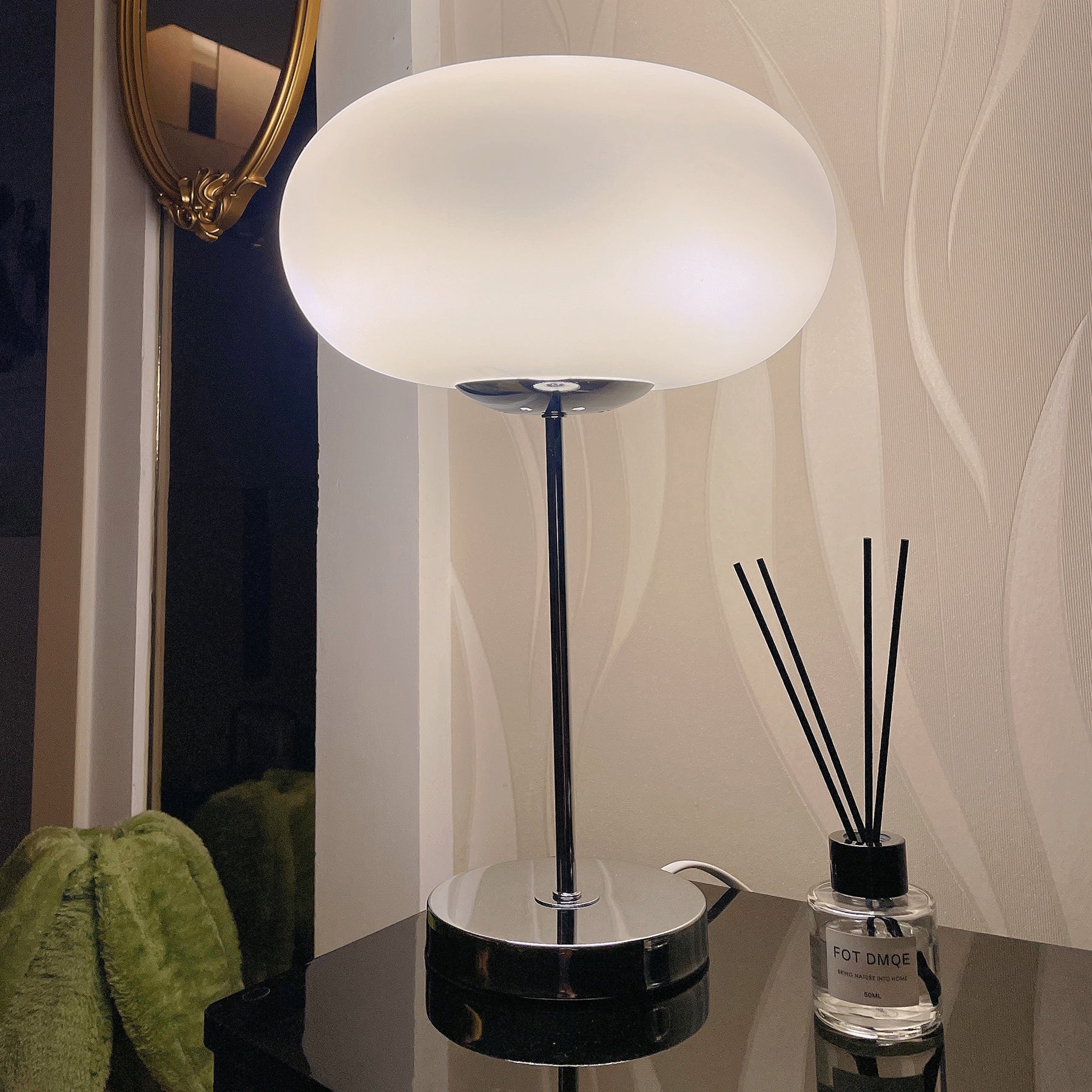 Lumi Table Lamp - Lumpaz
