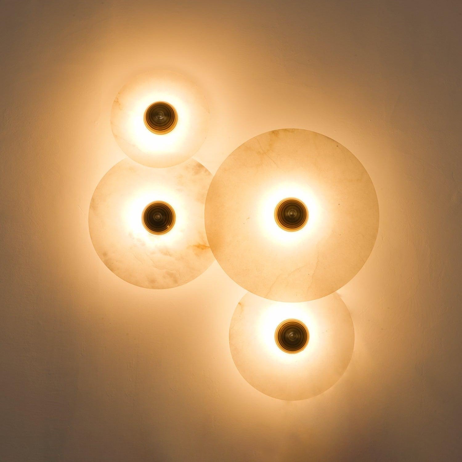 Round Alabaster Wall Lamp - Lumpaz