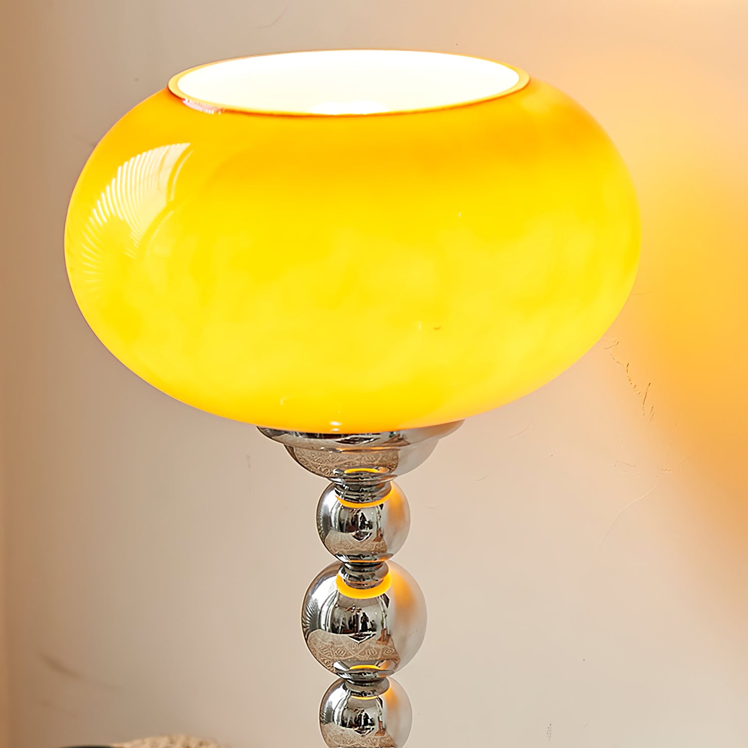Clarksville Table Lamp - Lumpaz