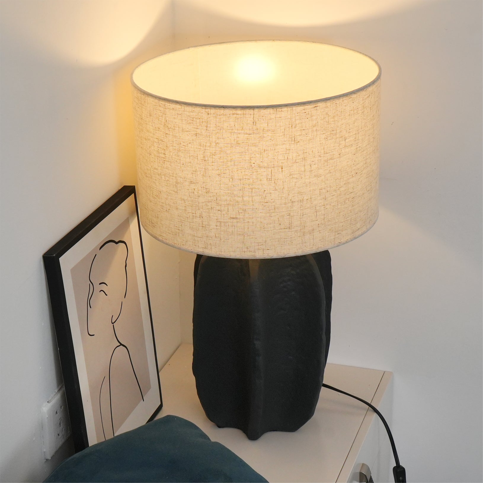 Torso Table Lamp - Lumpaz
