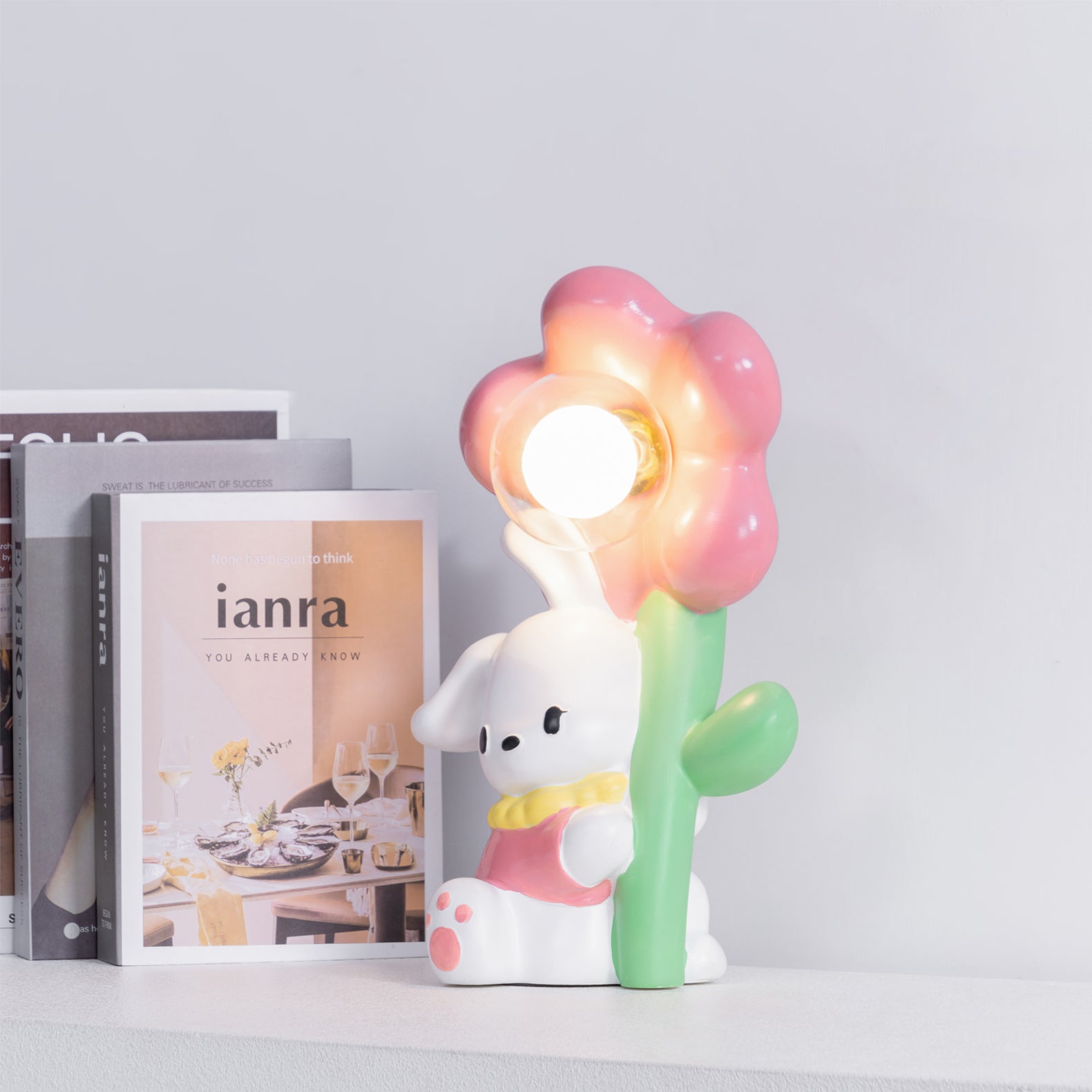 Bunny Flower Table Lamp - Lumpaz
