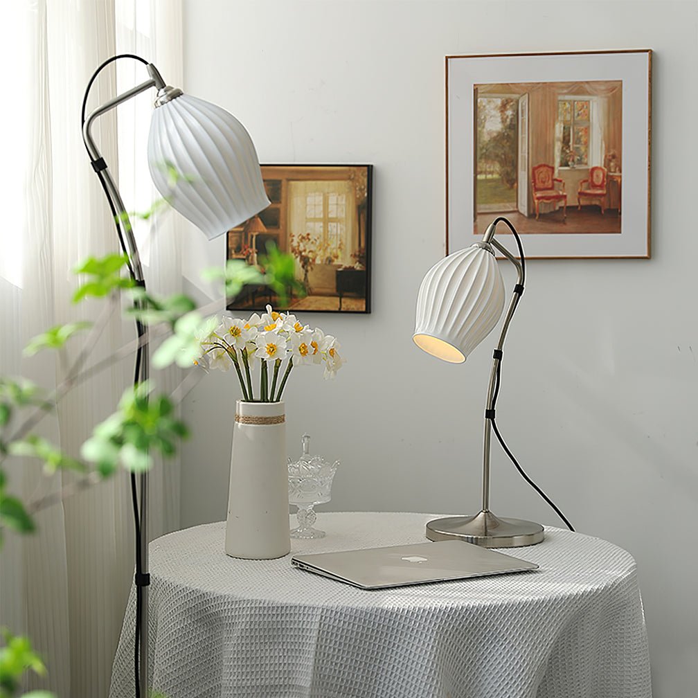 Ceramic Ribbed Table Lamp - Lumpaz
