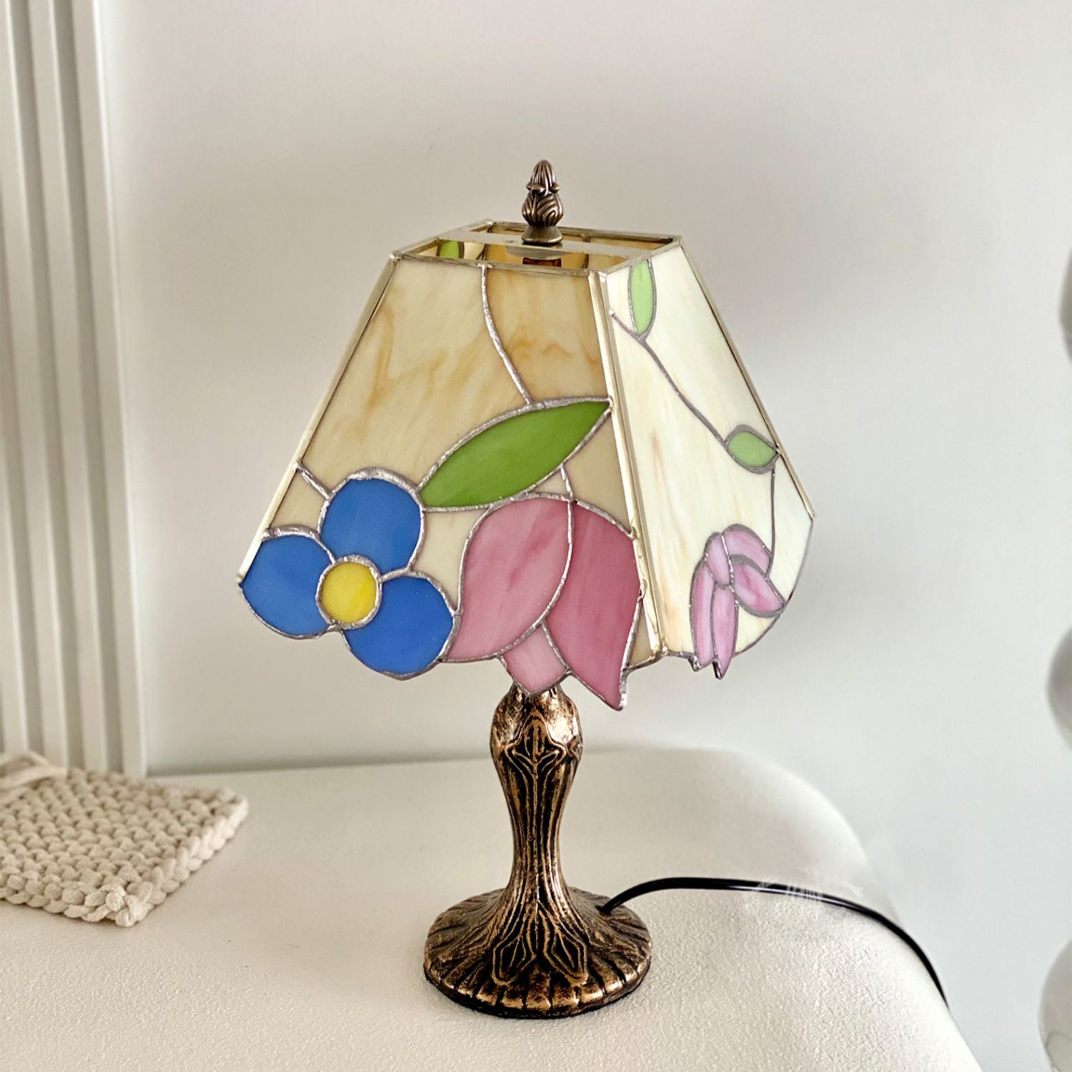 Tiffany Table Lamp - Lumpaz