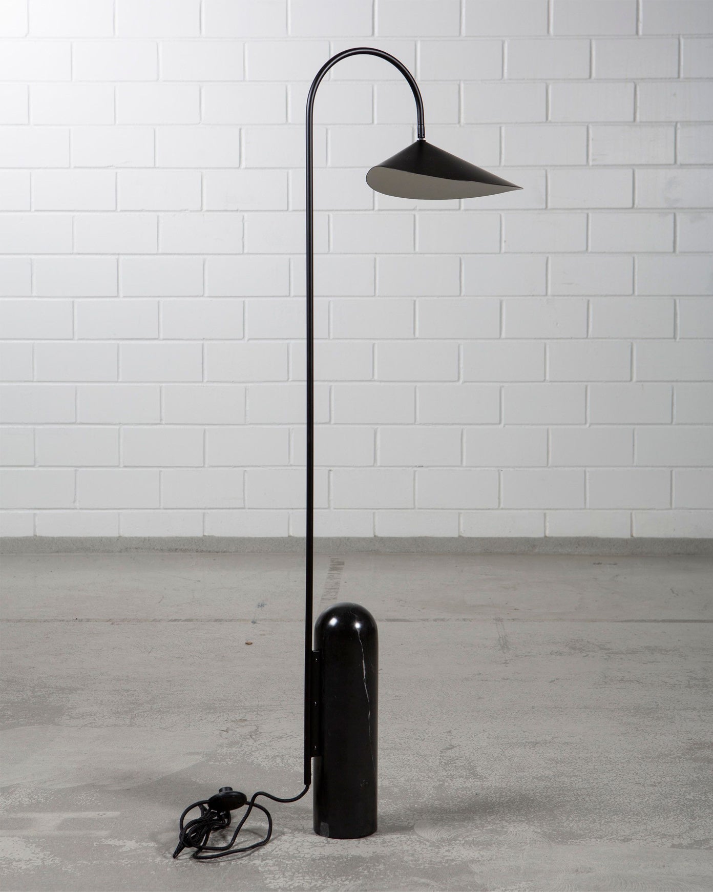 Arum Floor Lamp - Lumpaz