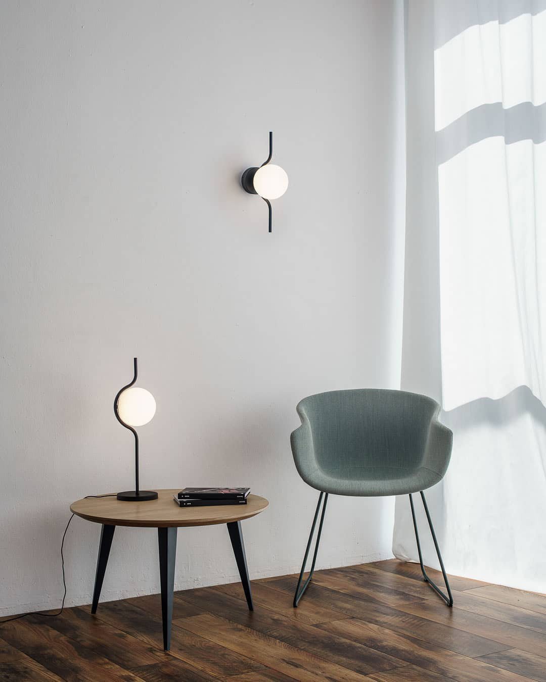 Levita Wall Lamp - Lumpaz
