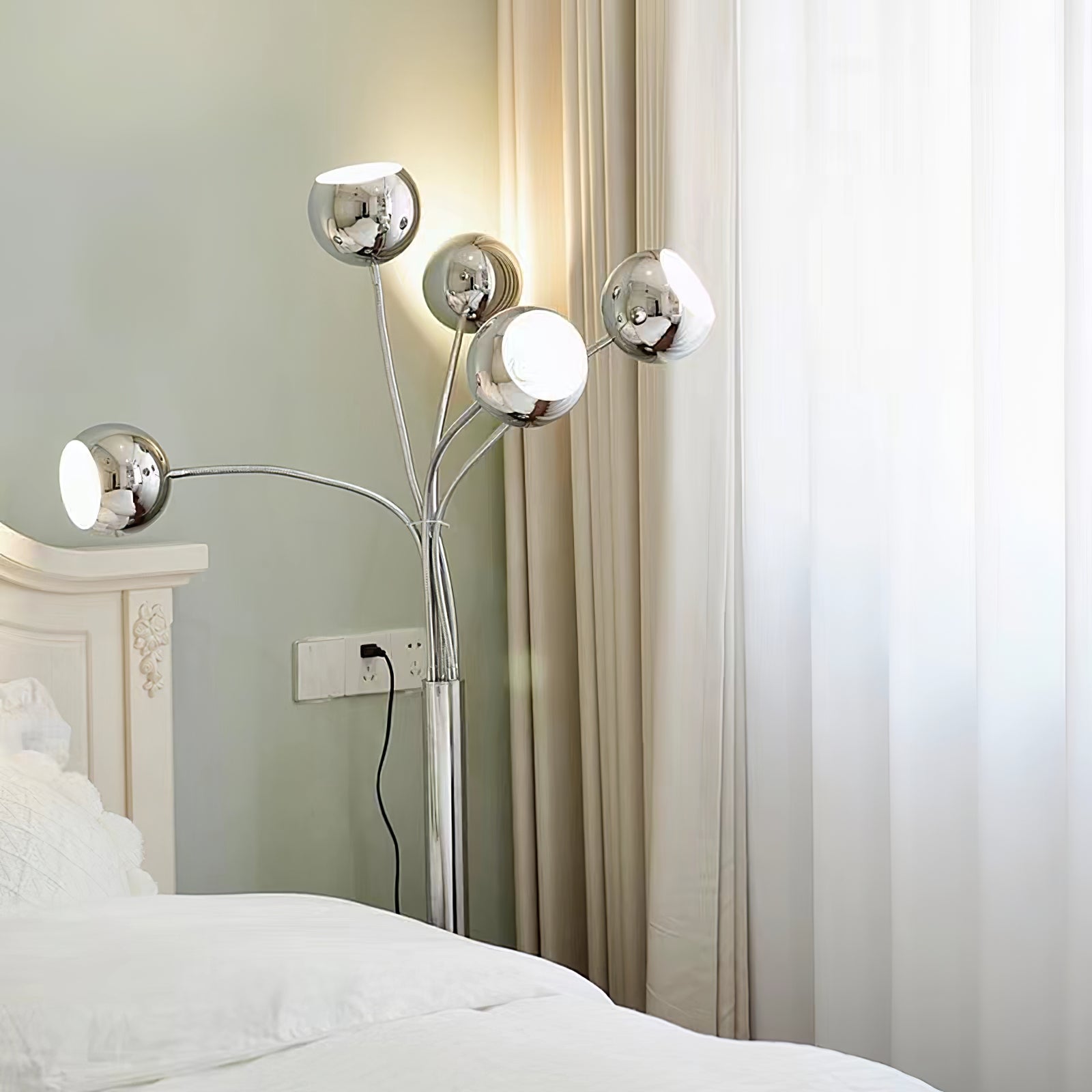 Eyeball Floor Lamp - Lumpaz