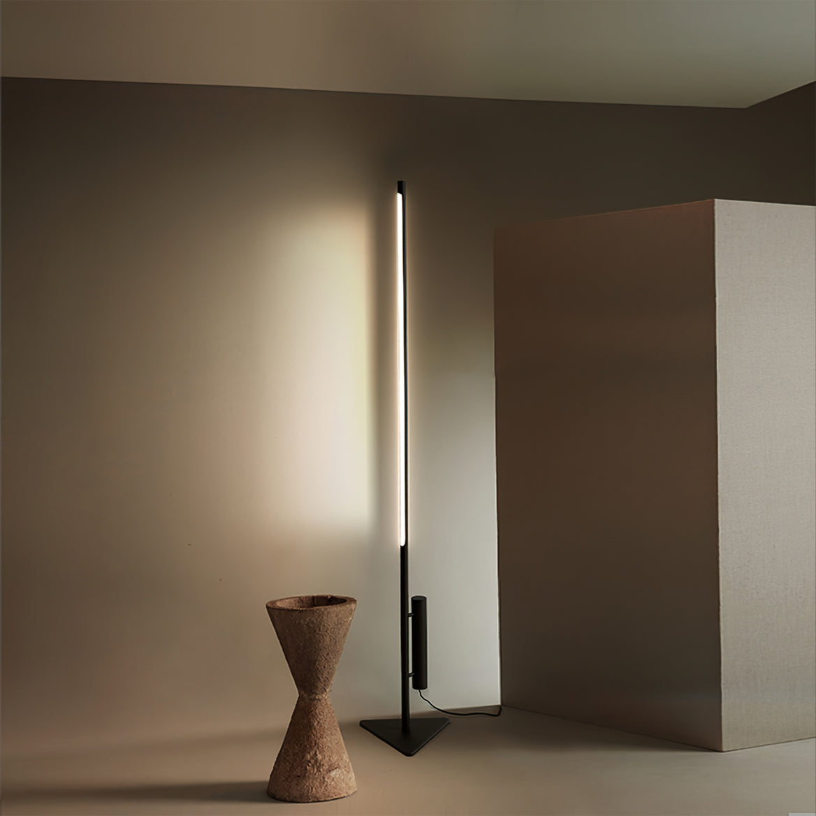 Colibri Floor Lamp - Lumpaz