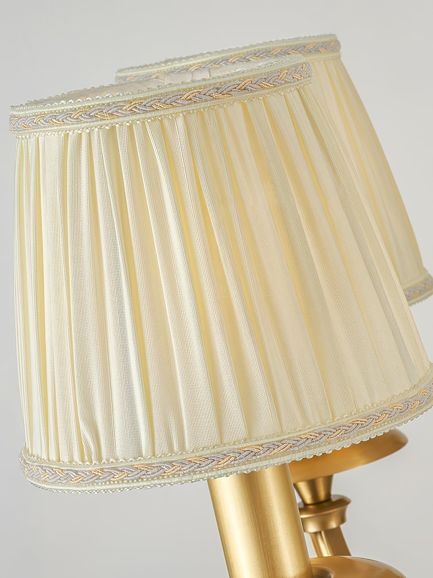 Pleated Brass Chandelier - Lumpaz