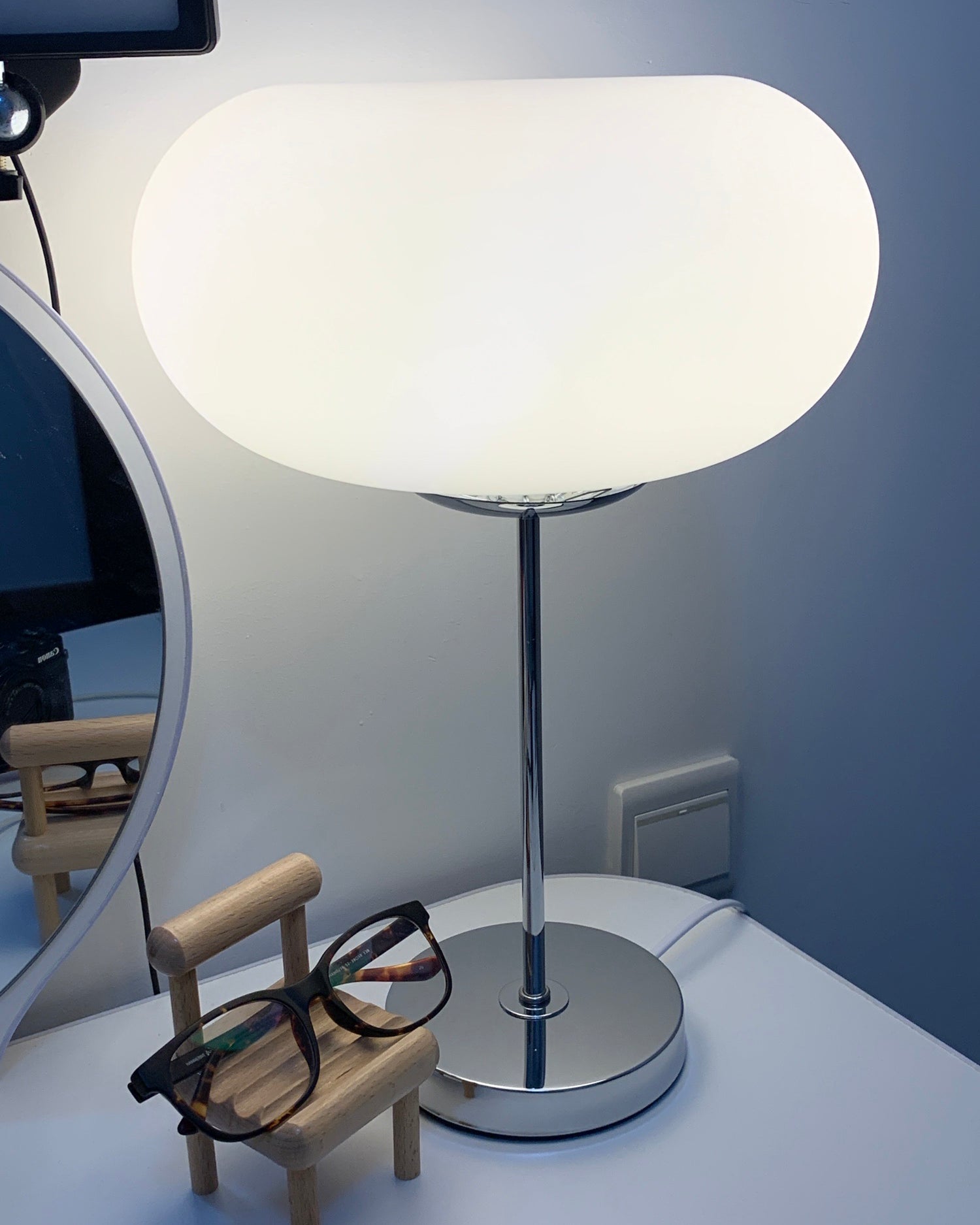 Lumi Table Lamp - Lumpaz