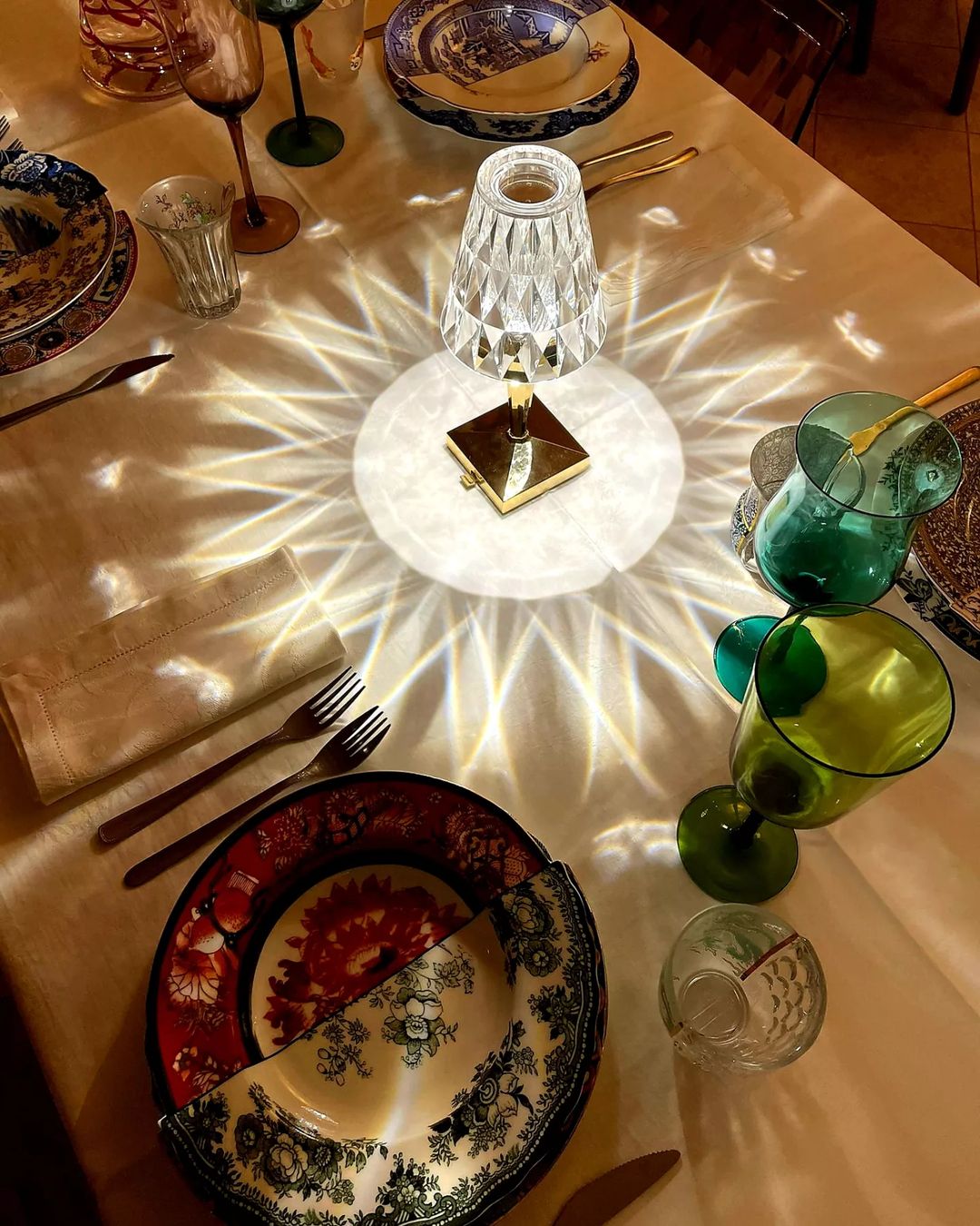 Sparkle Glam Built-in Battery Table Lamp - Lumpaz