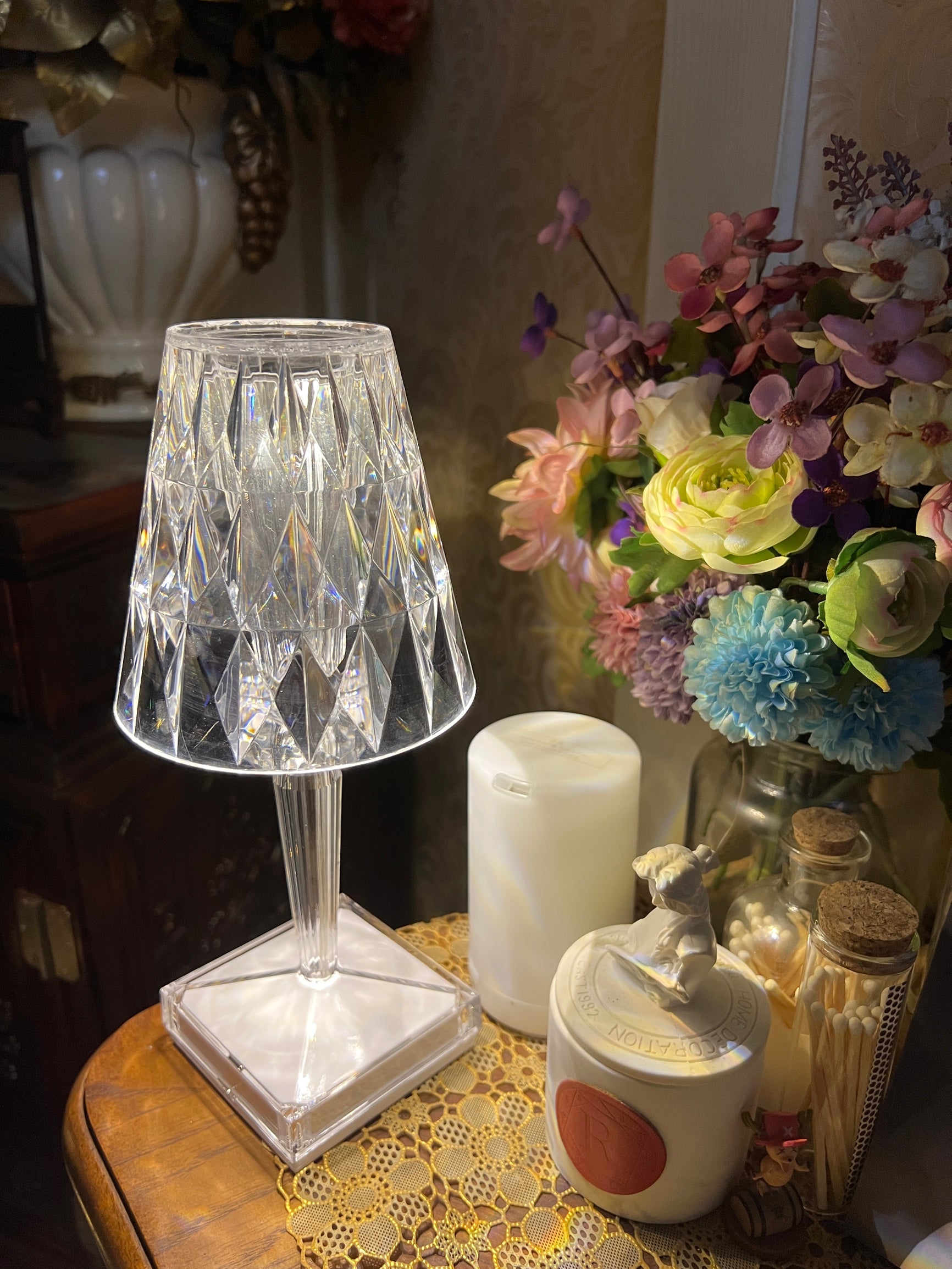 Sparkle Glam Built-in Battery Table Lamp - Lumpaz
