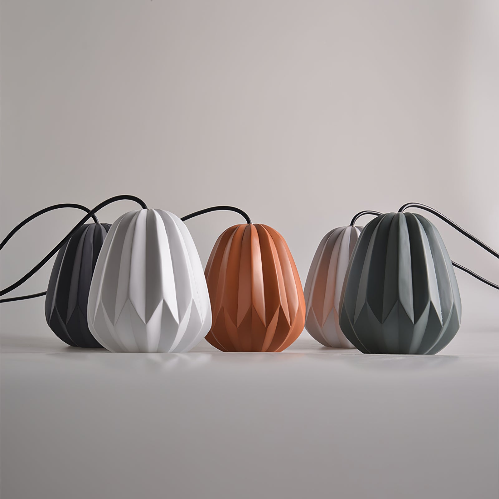 Papaya Resin Pendant Lamp - Lumpaz