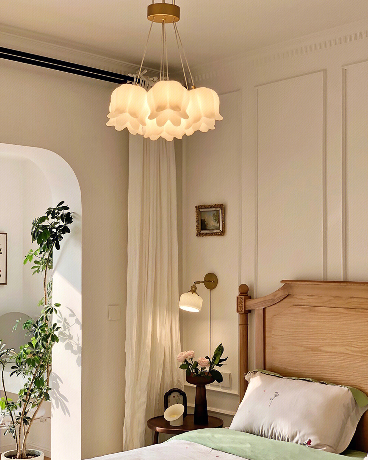 Lily Of The Valley Chandelier - Lumpaz