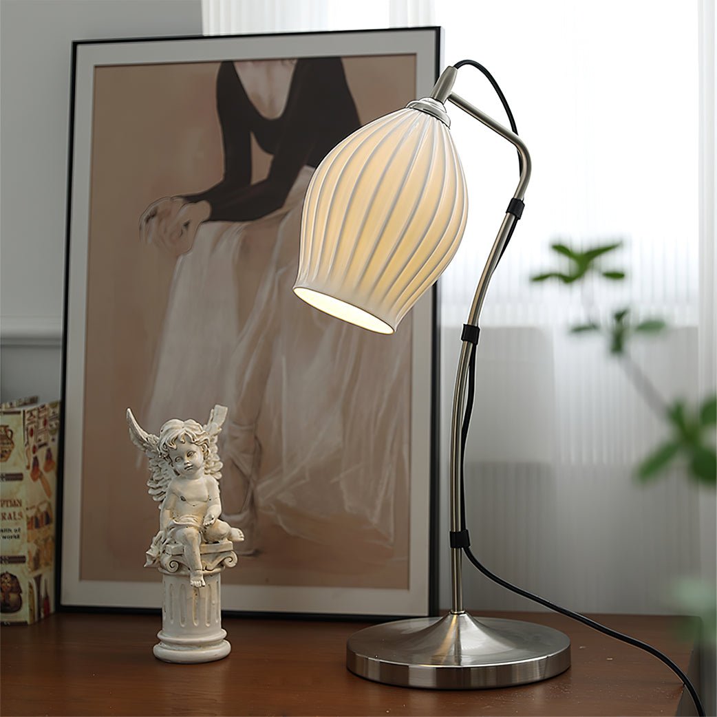 Ceramic Ribbed Table Lamp - Lumpaz