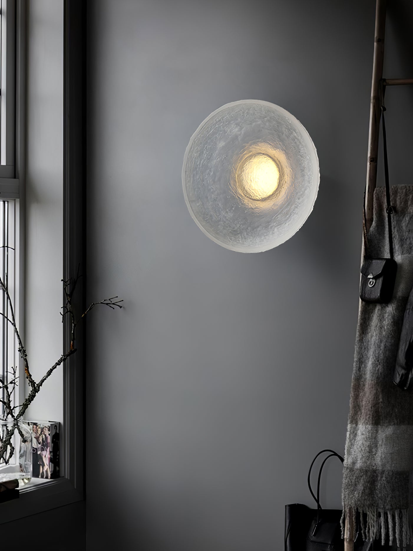 Eclipse Resin Wall Lamp - Lumpaz