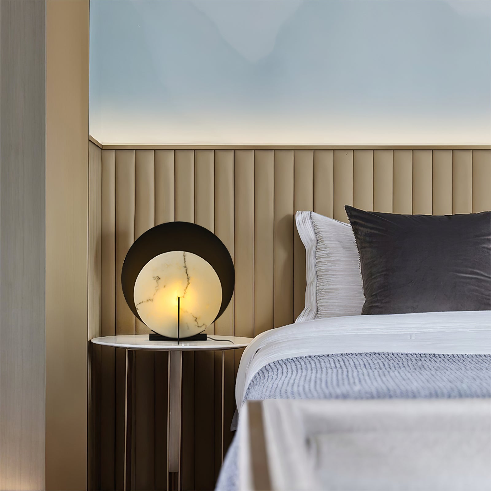 Corbett Asteria Table Lamp - Lumpaz