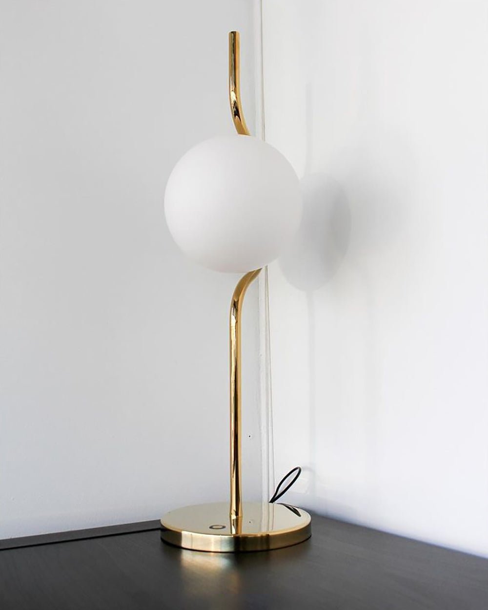 Levita Table Lamp - Lumpaz