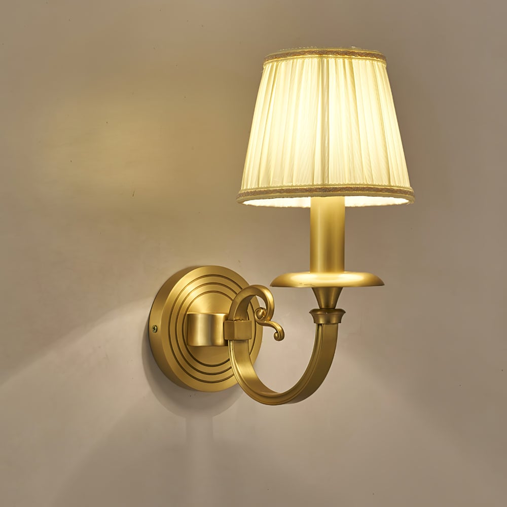 Pleated Brass Wall Lamp - Lumpaz