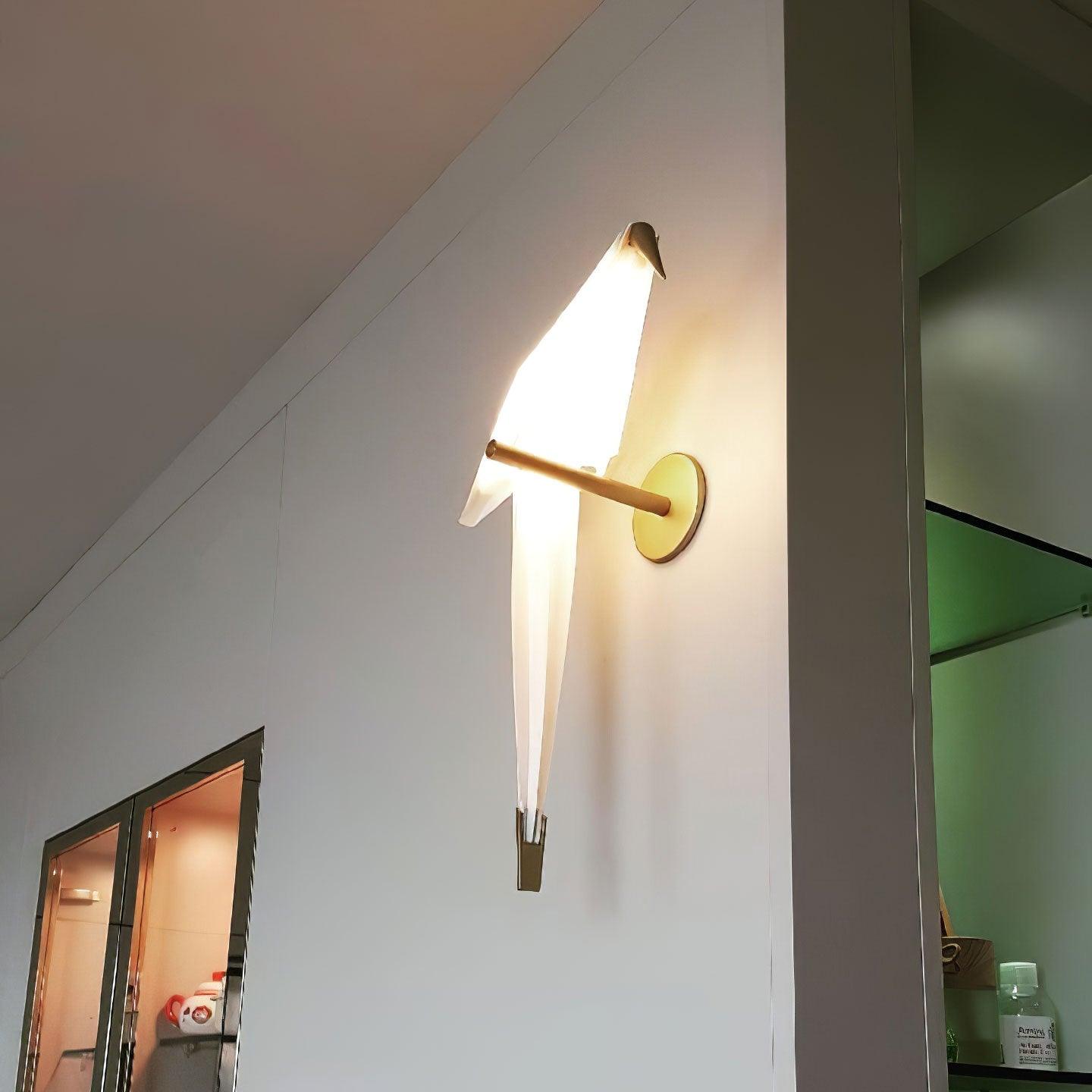 Perching Bird Wall Lamp - Lumpaz