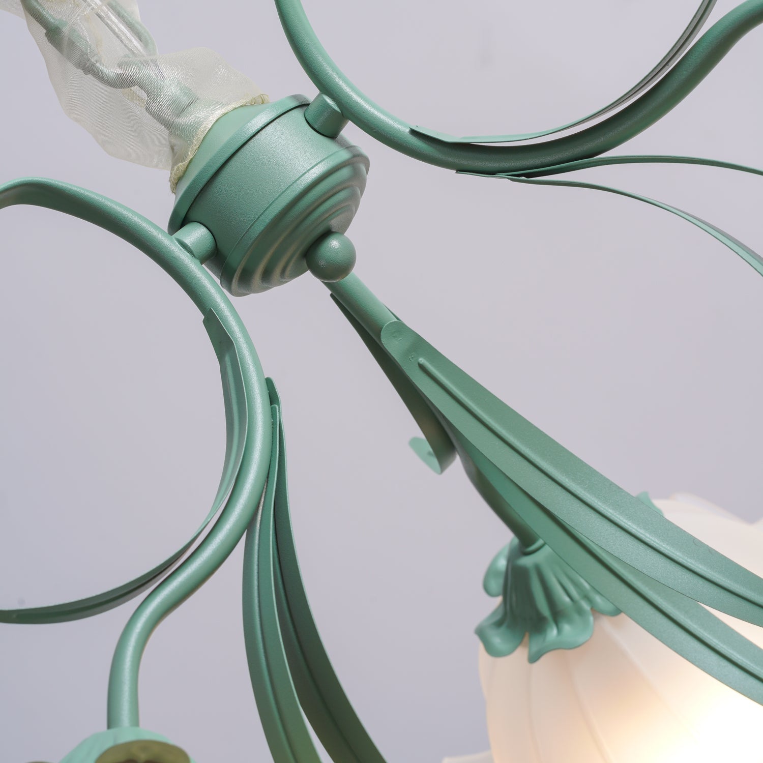 Tole Chandelier - Lumpaz