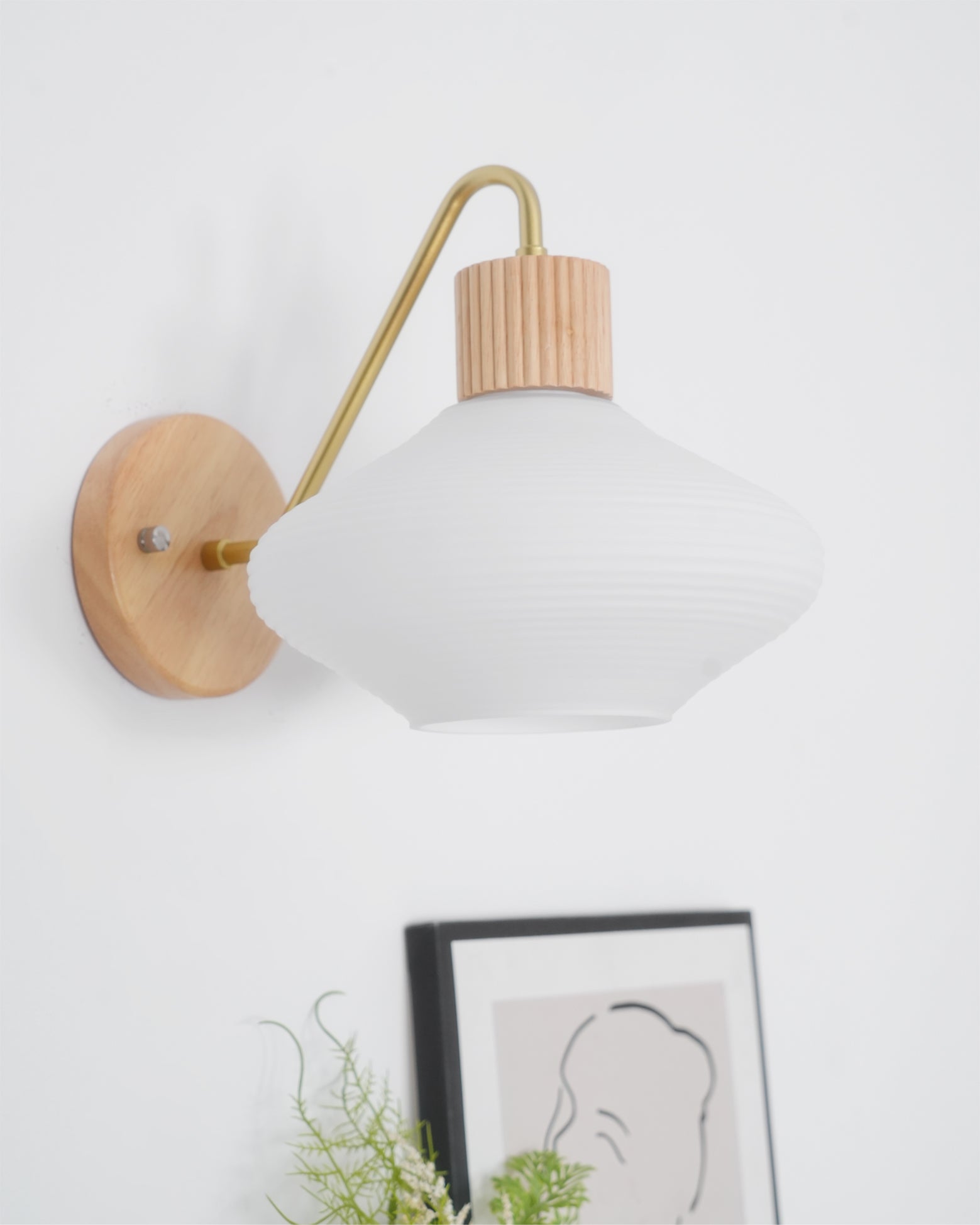 Wohlert Wall Lamp - Lumpaz