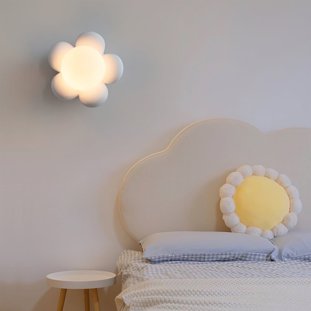 Bloom Flower Wall Lamp - Lumpaz