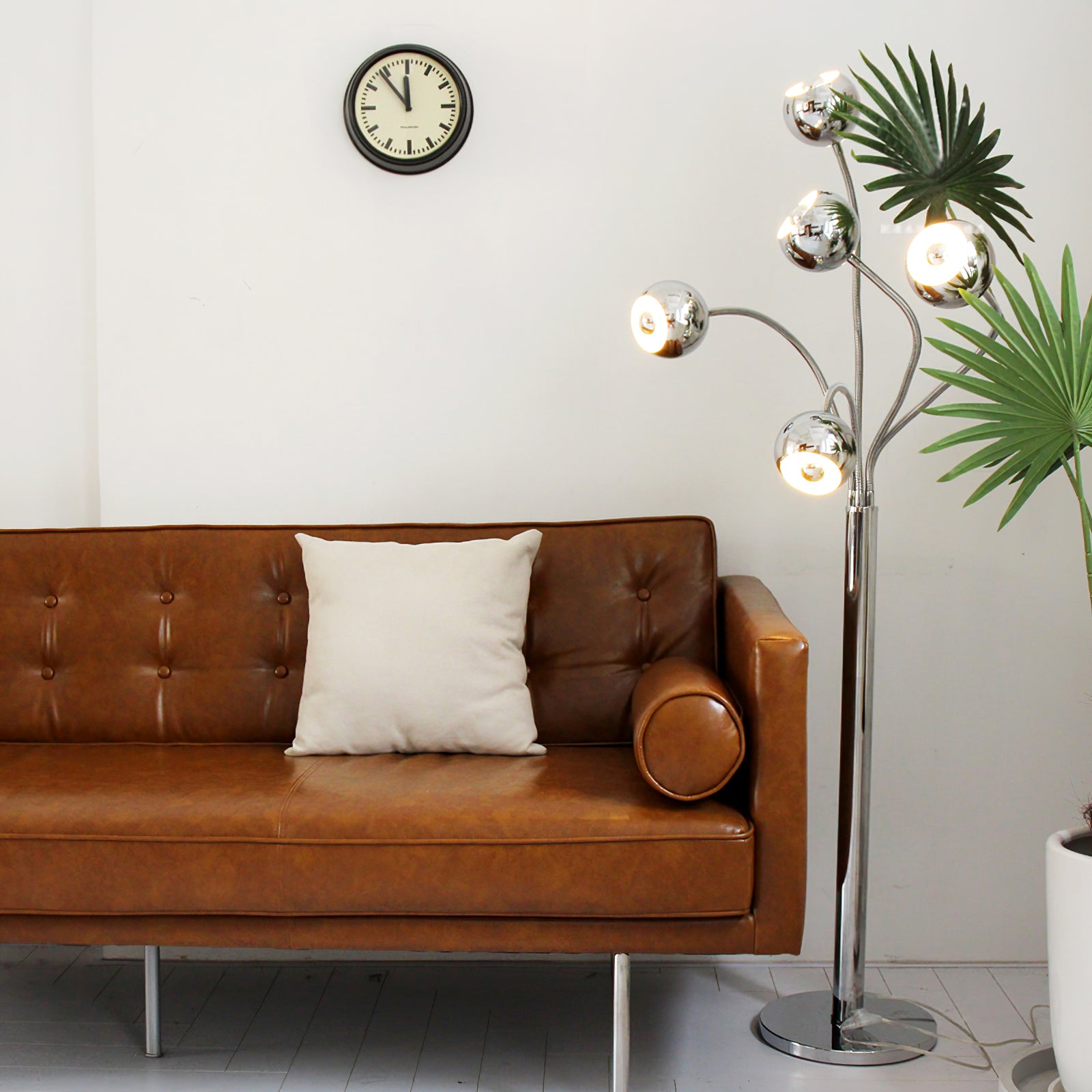 Eyeball Floor Lamp - Lumpaz