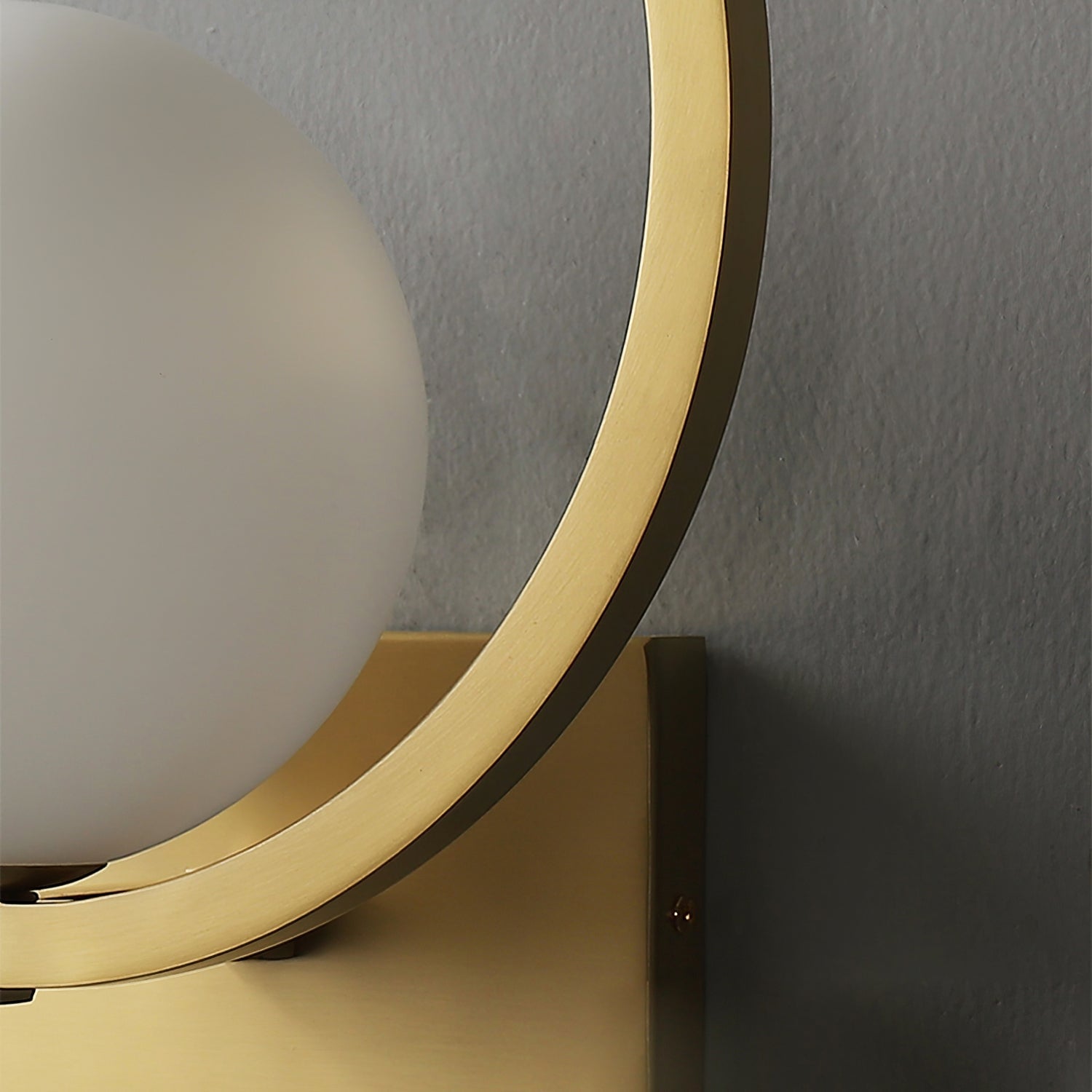Lunar Brass Wall Lamp - Lumpaz