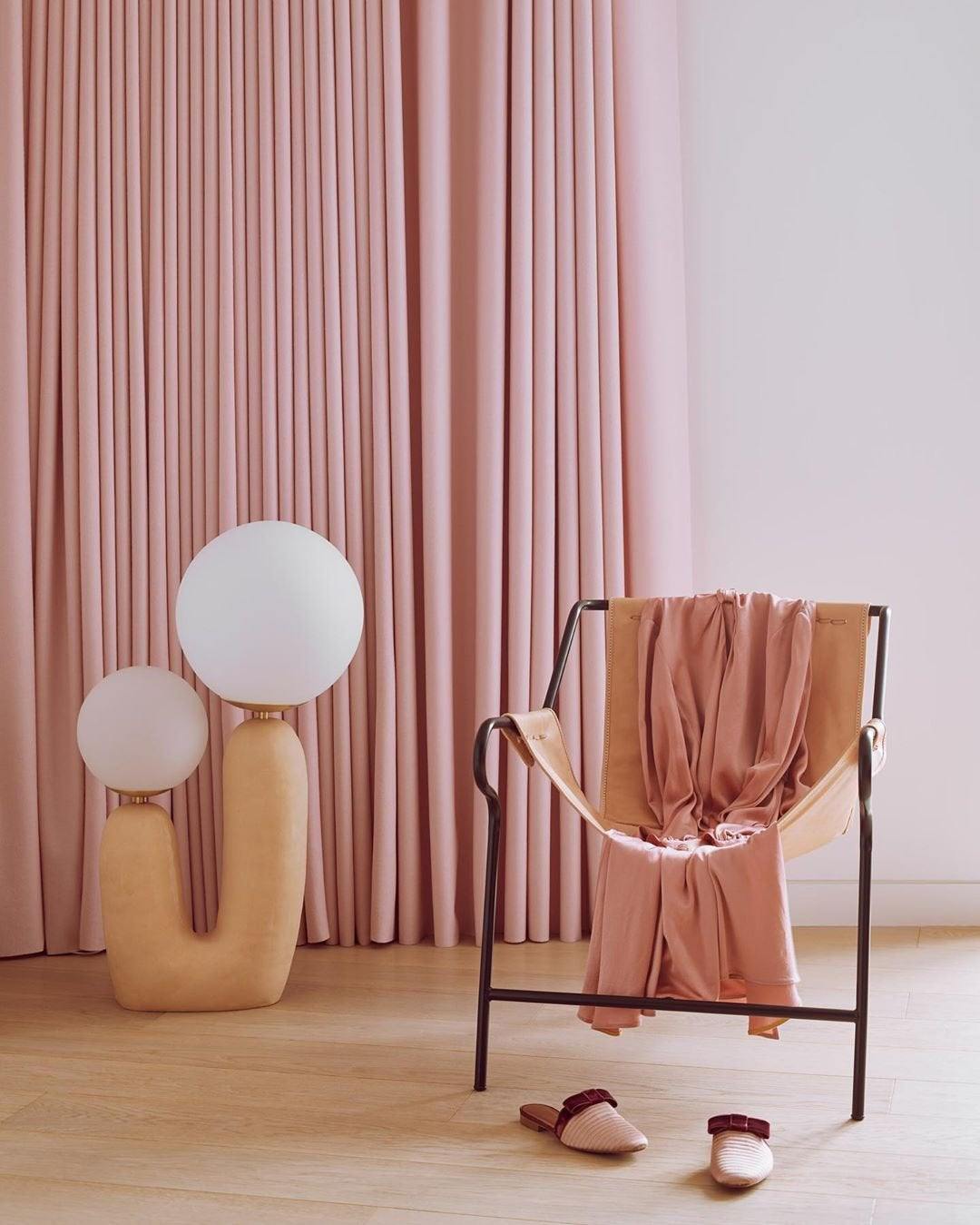 Oo Smooth Table Lamp - Lumpaz