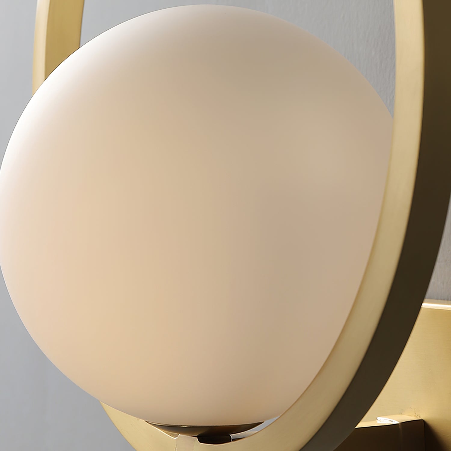 Lunar Brass Wall Lamp - Lumpaz