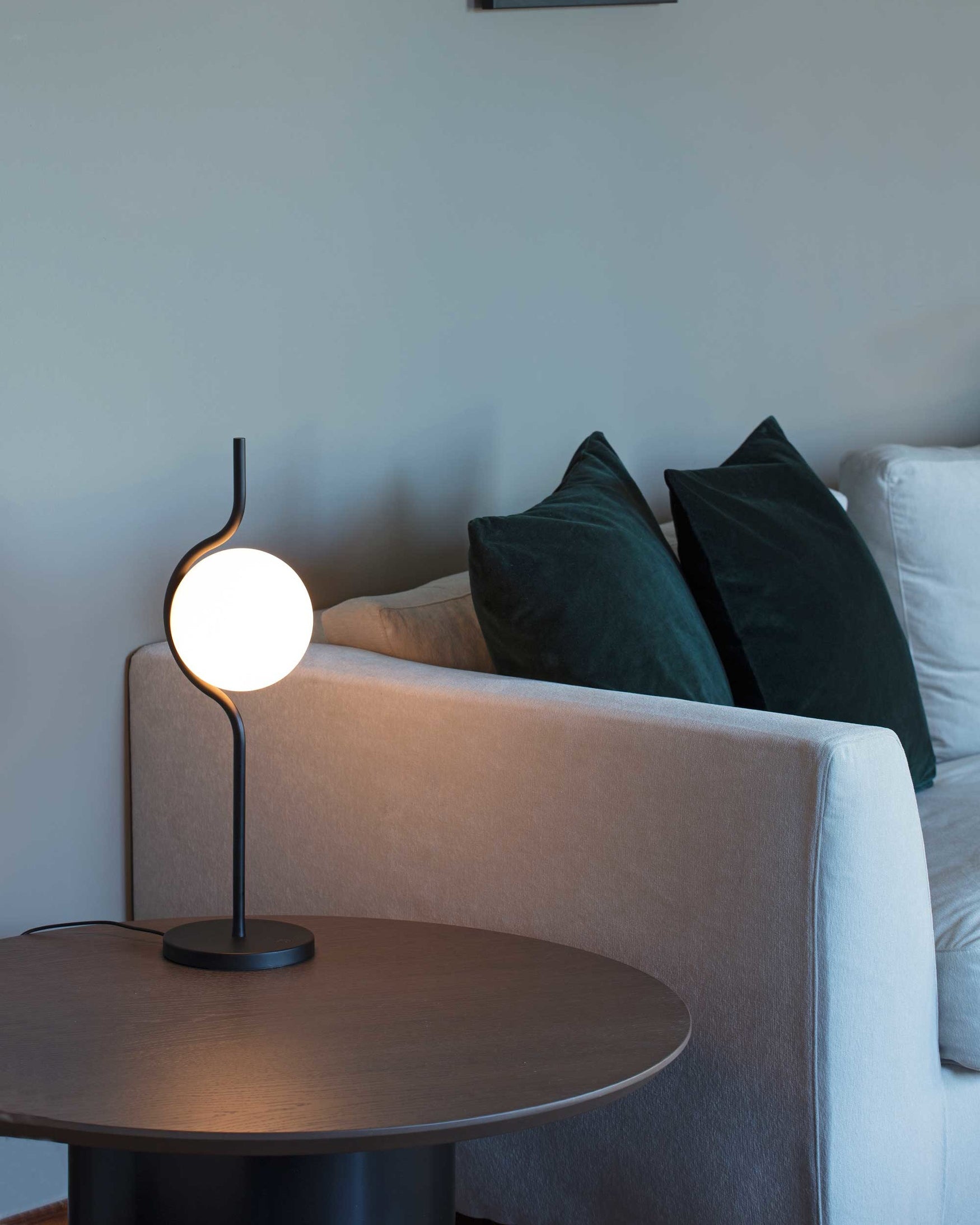 Levita Table Lamp - Lumpaz