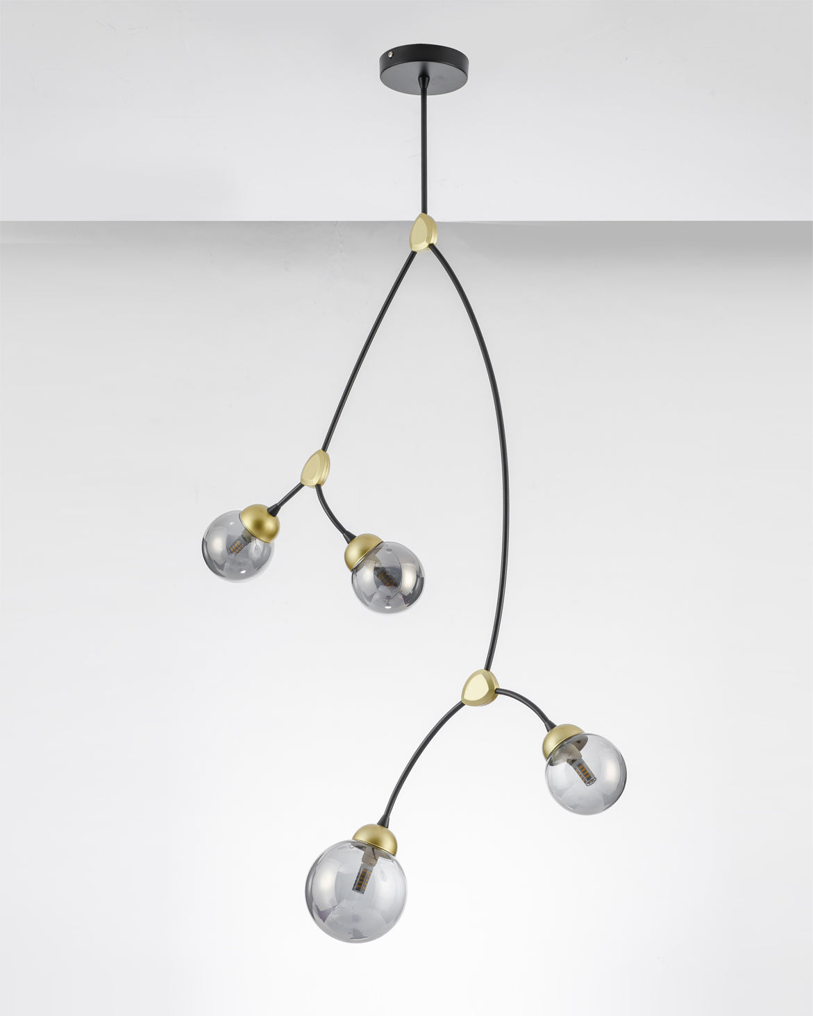 Ivy Vertical Chandelier - Lumpaz