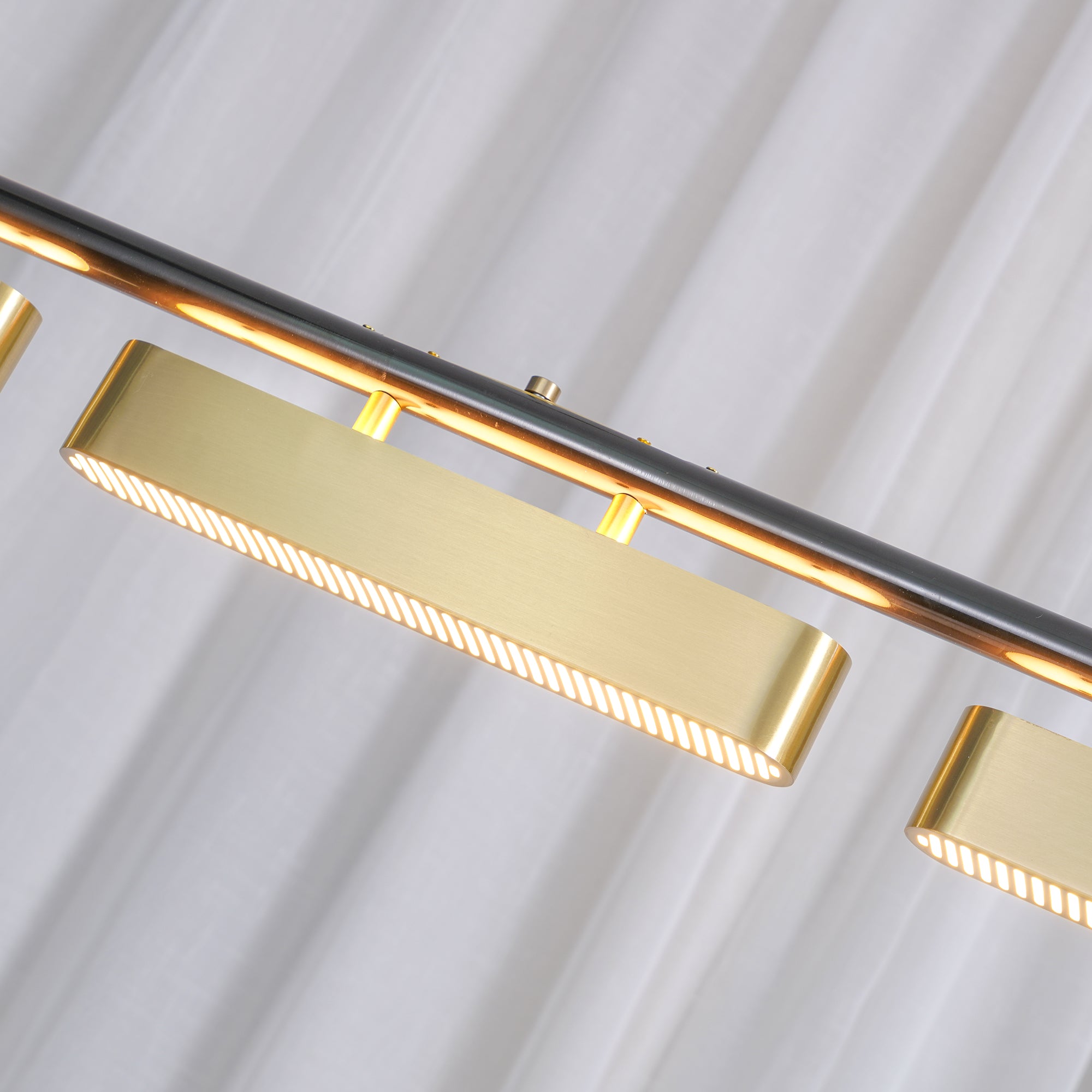 Colt Pendant Light - Lumpaz