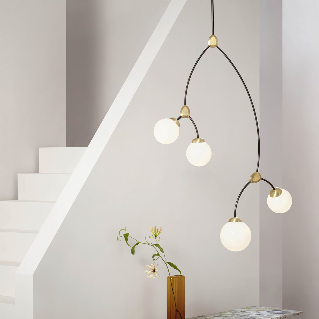 Ivy Vertical Chandelier - Lumpaz