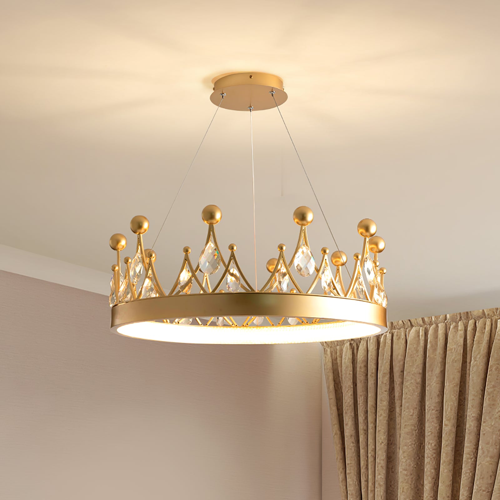 Crown Chandelier - Lumpaz