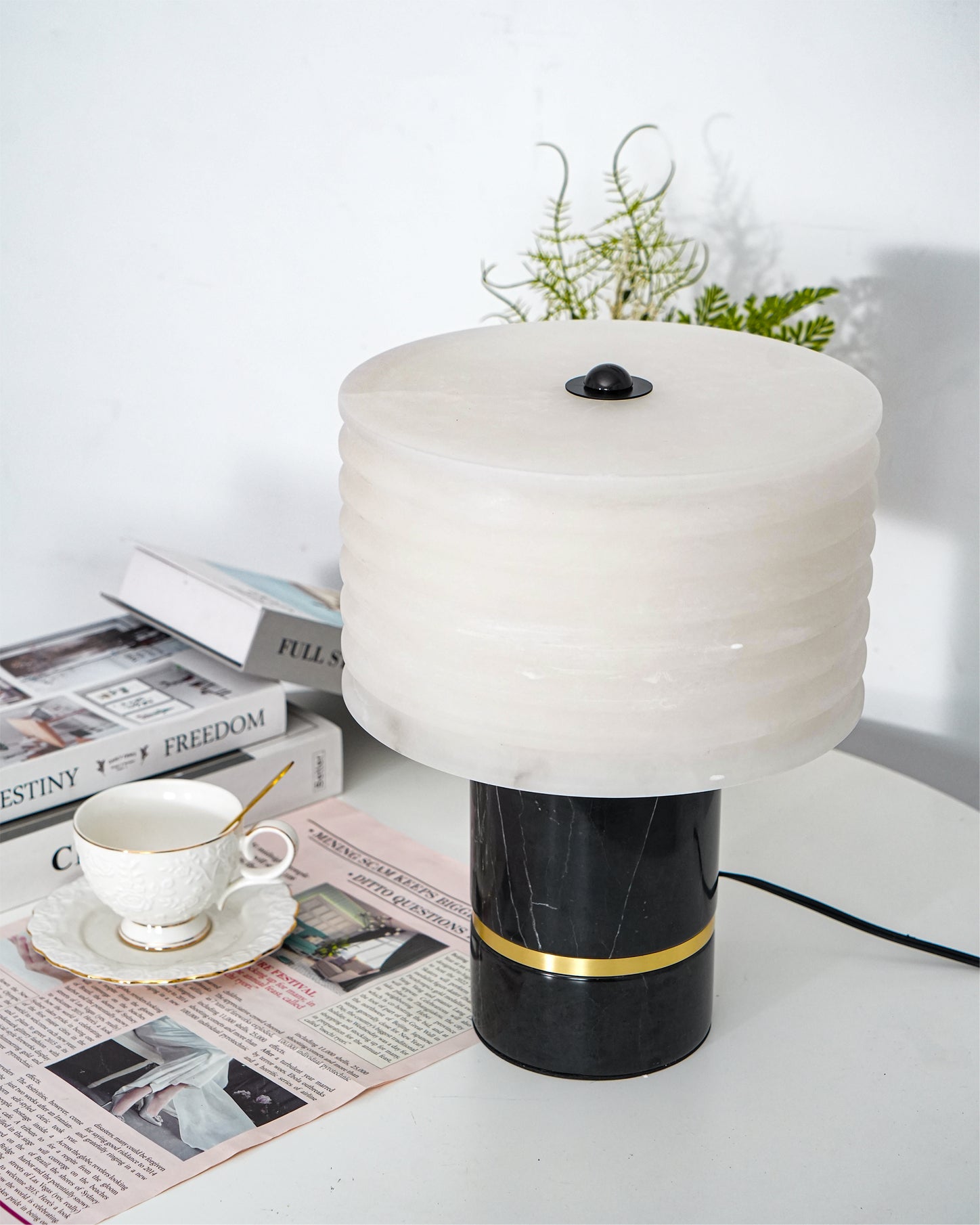 Outela Table Lamp - Lumpaz