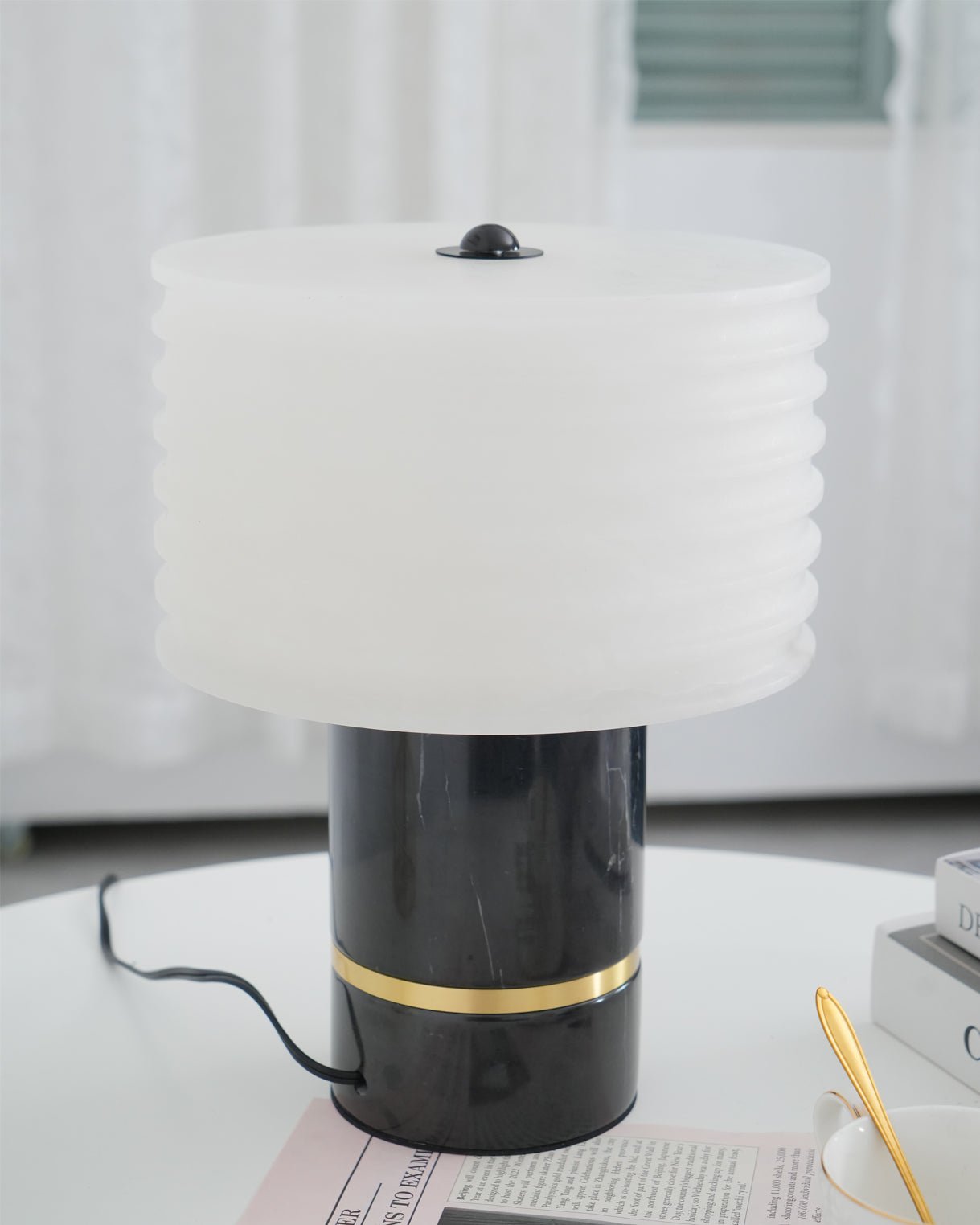 Outela Table Lamp - Lumpaz