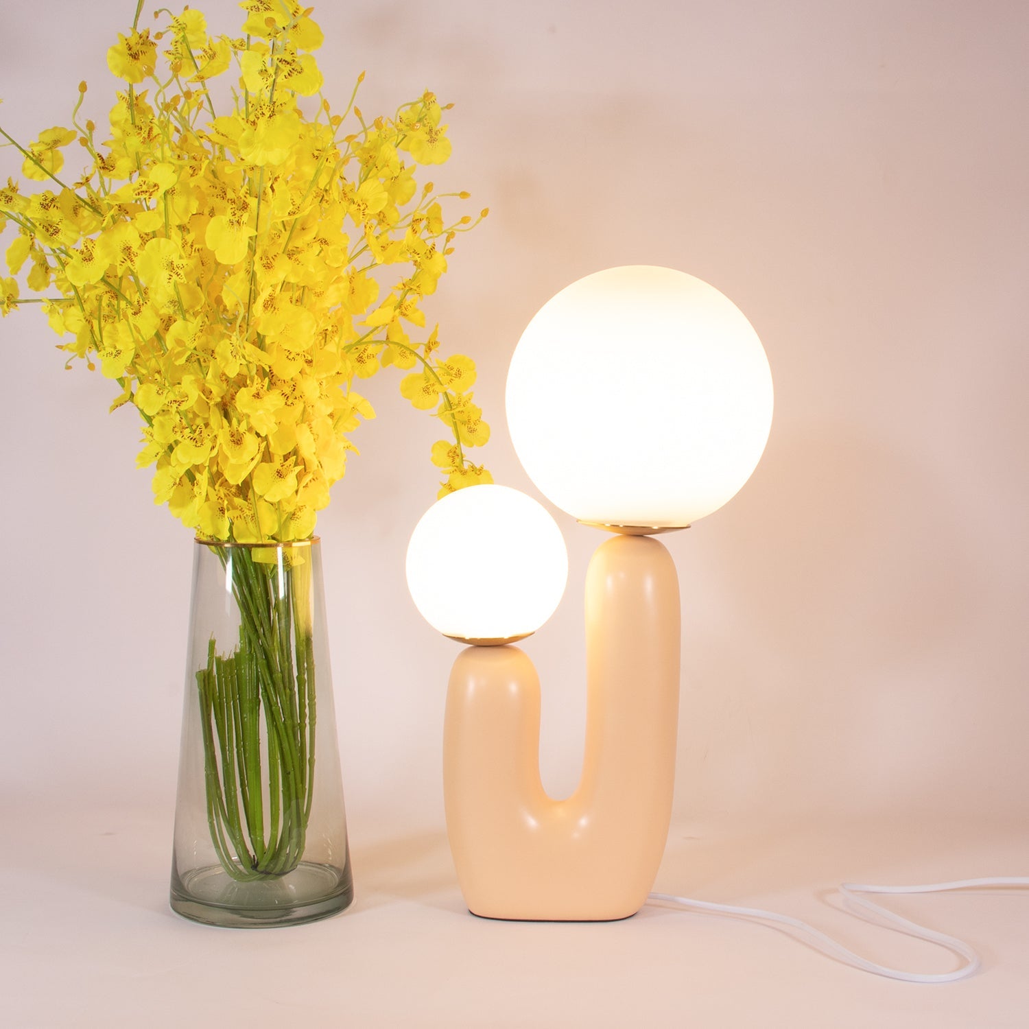 Oo Smooth Table Lamp - Lumpaz